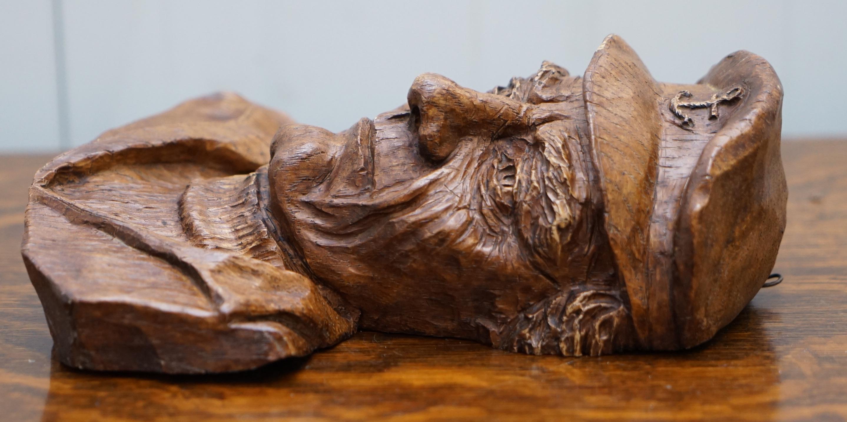English Carved Wood Style Face of an Old Fisherman Looks like Captains Bird's-Eye Nice