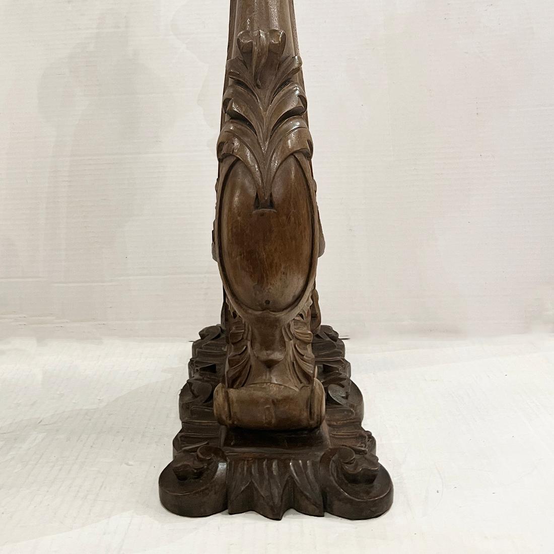 Lámparas de mesa de madera tallada Italiano en venta