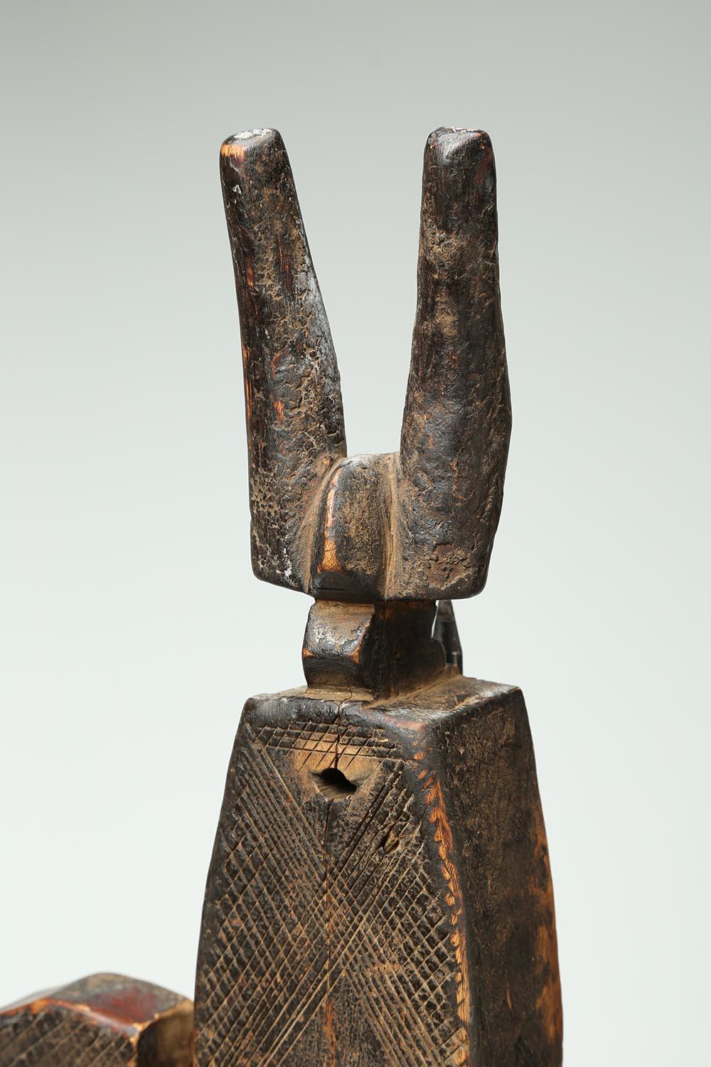Carved Wood Tribal Bambara, Mali, Africa Door Lock with Crosspiece For Sale 1