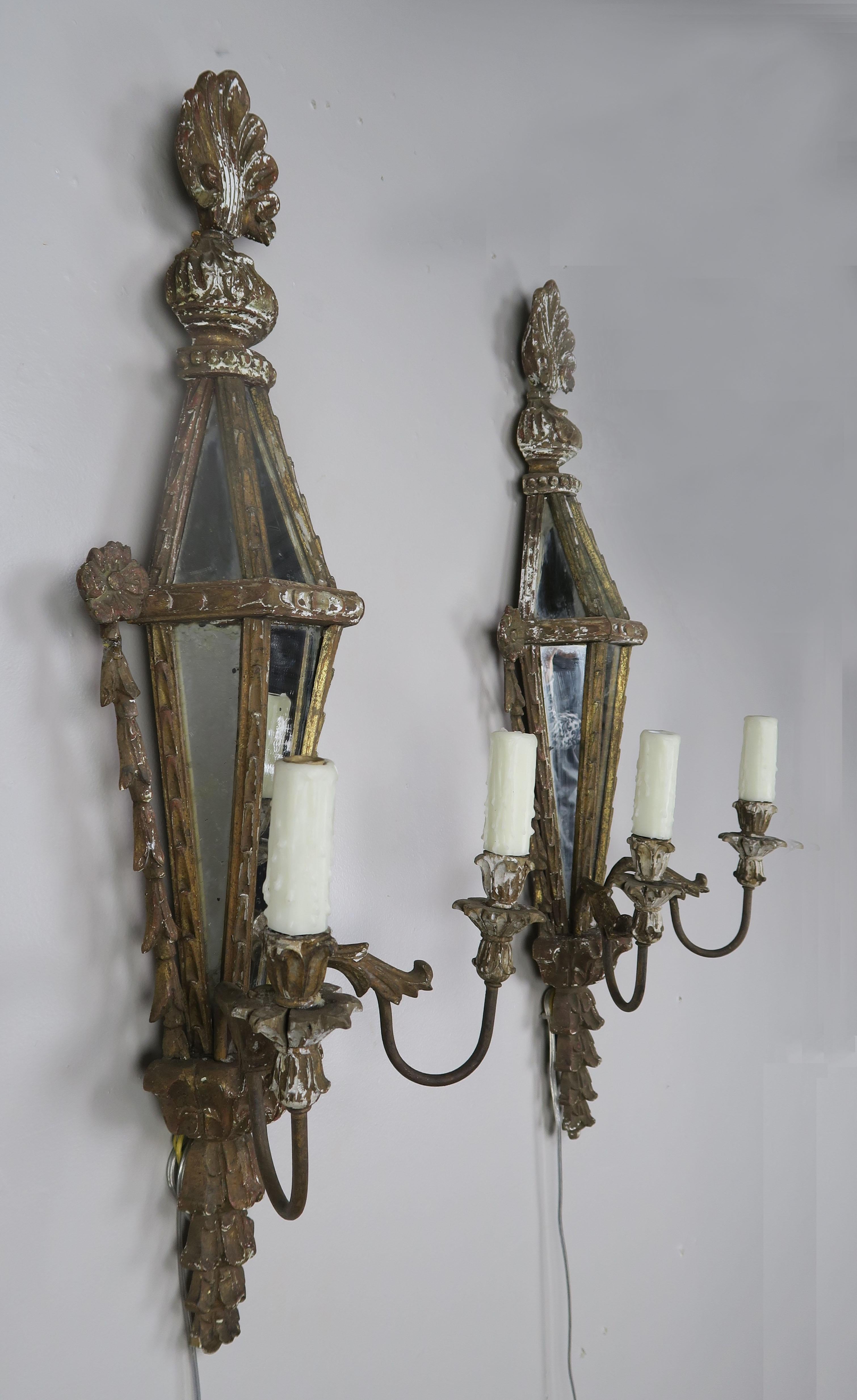 Carved Wood Venetian Mirrored Sconces, circa 1920s, Pair 4