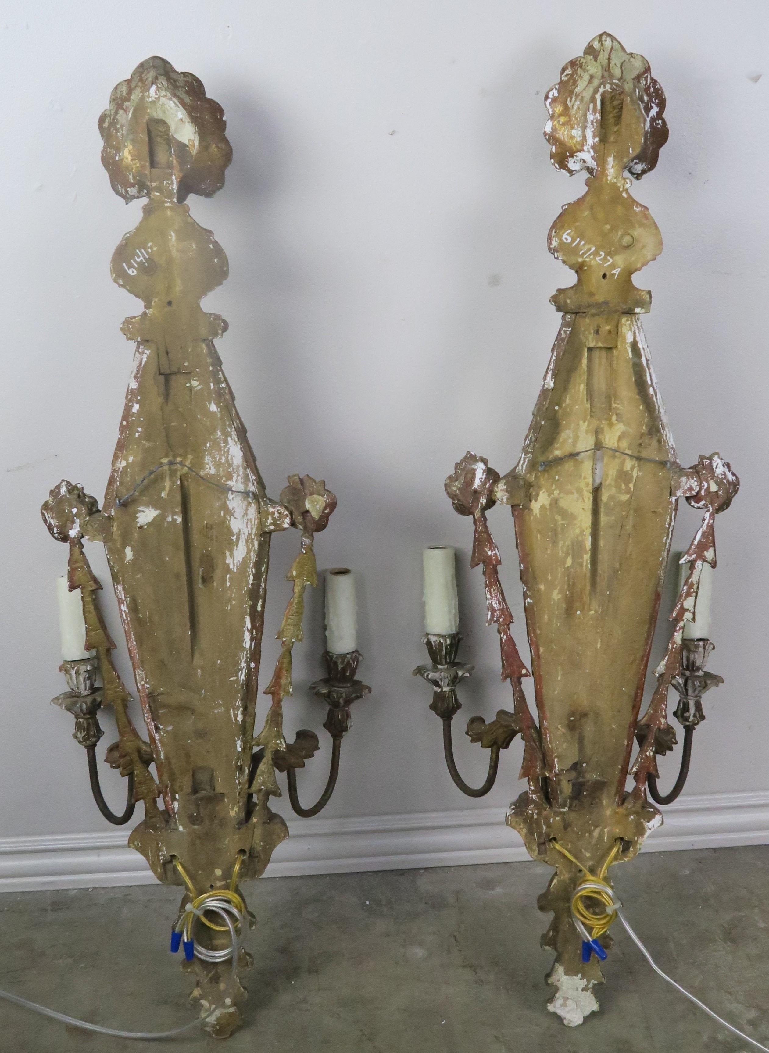 Carved Wood Venetian Mirrored Sconces, circa 1920s, Pair 5