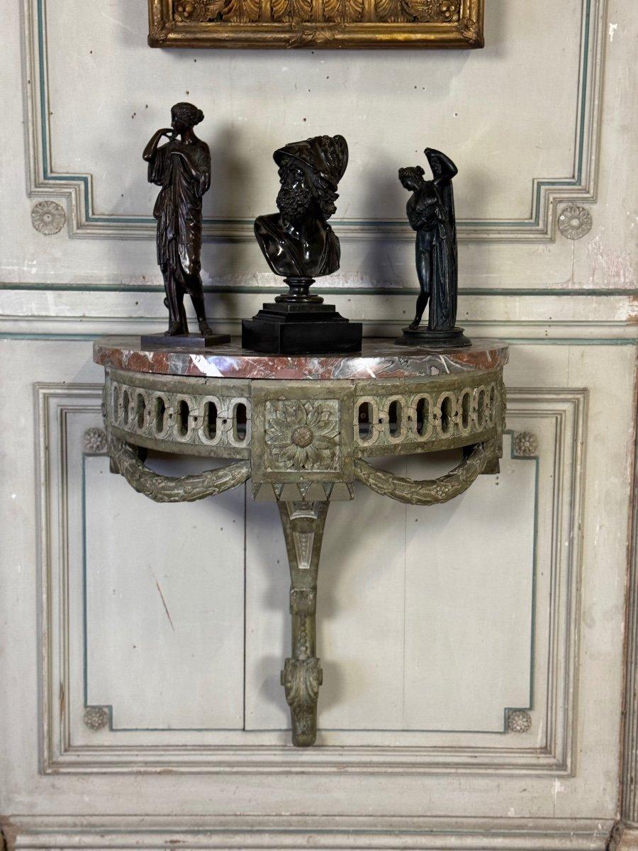 Wandhalterung aus geschnitztem Holz, Patina in grünen Farbtönen, 18. Jahrhundert (Französisch) im Angebot