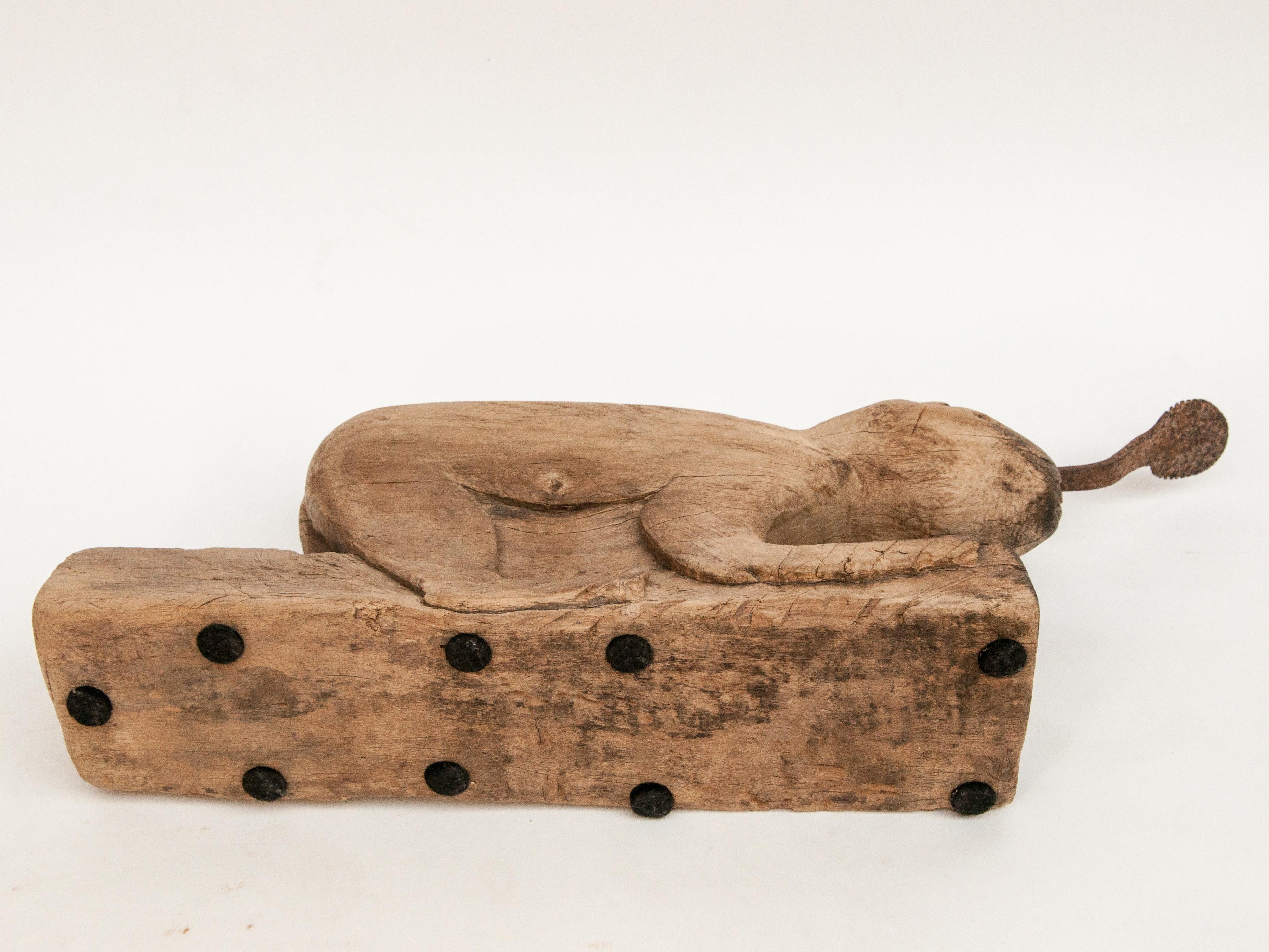 Carved Wooden Coconut Grater, Animal Motif, North Thailand, Mid-20th Century 12