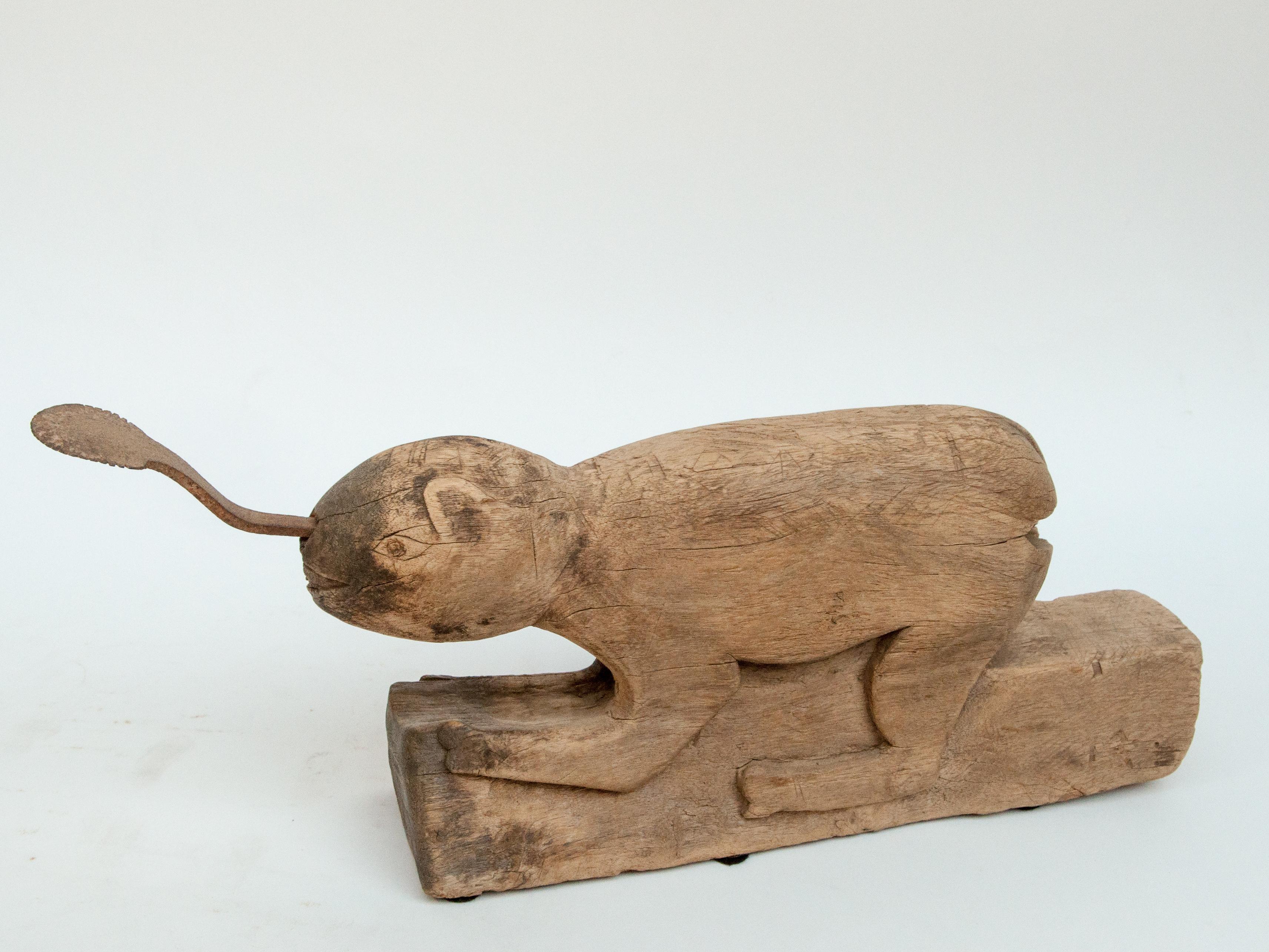 Carved Wooden Coconut Grater, Animal Motif, North Thailand, Mid-20th Century In Fair Condition In Point Richmond, CA
