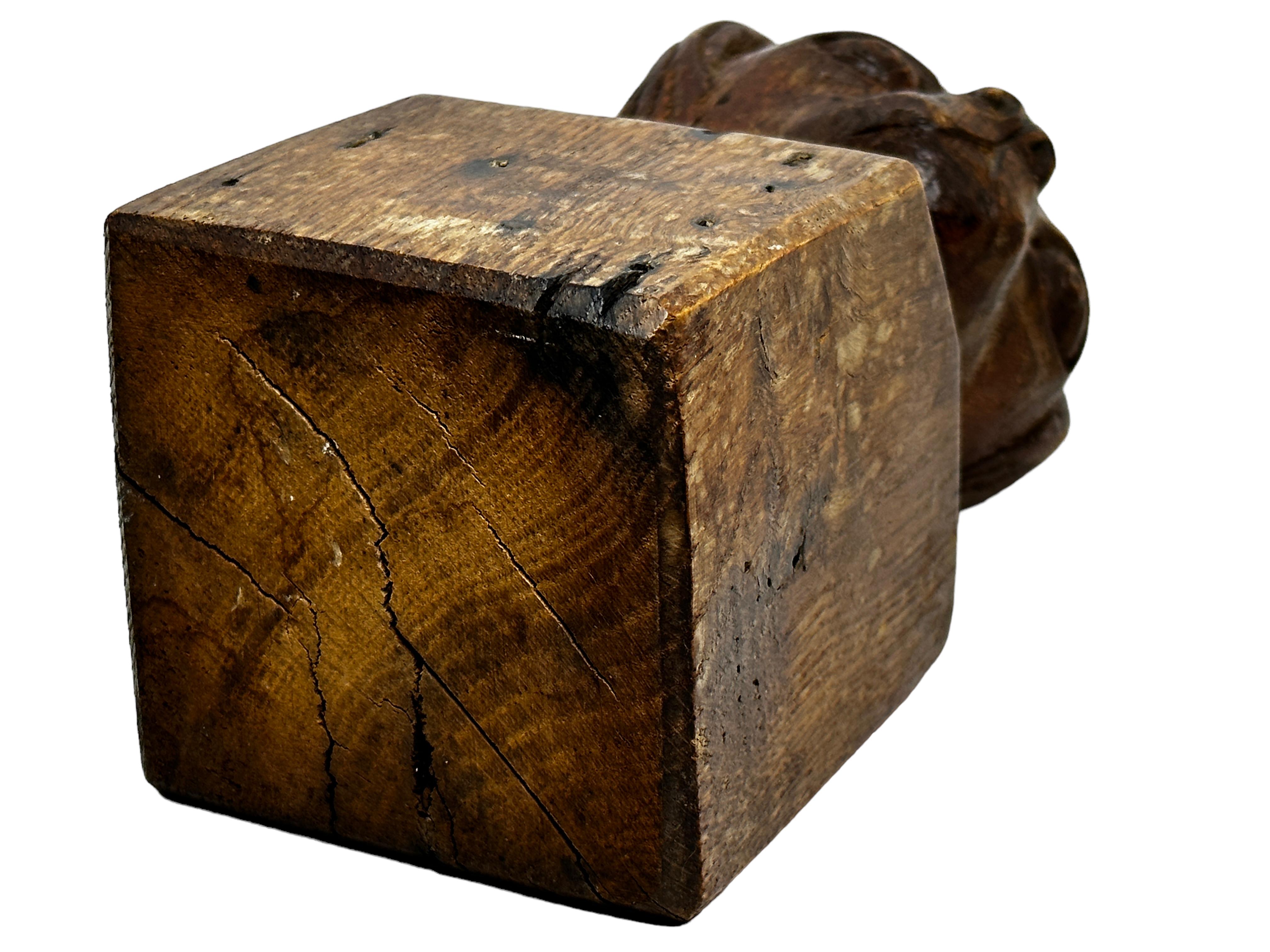 Busto Escultura Cabeza de Perro de Madera Tallada, Vintage Austria, circa 1910s 5
