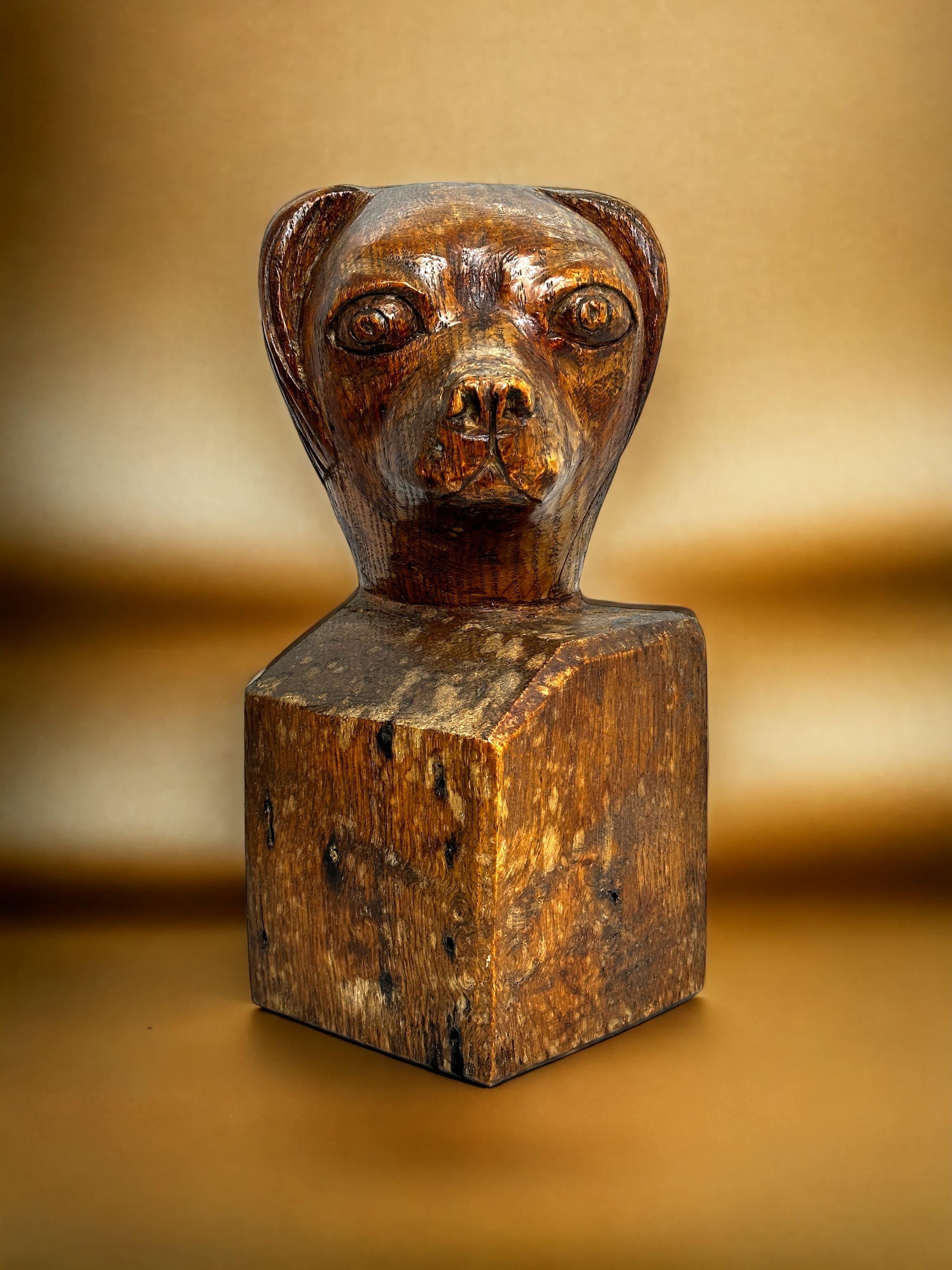 Busto Escultura Cabeza de Perro de Madera Tallada, Vintage Austria, circa 1910s Arte popular