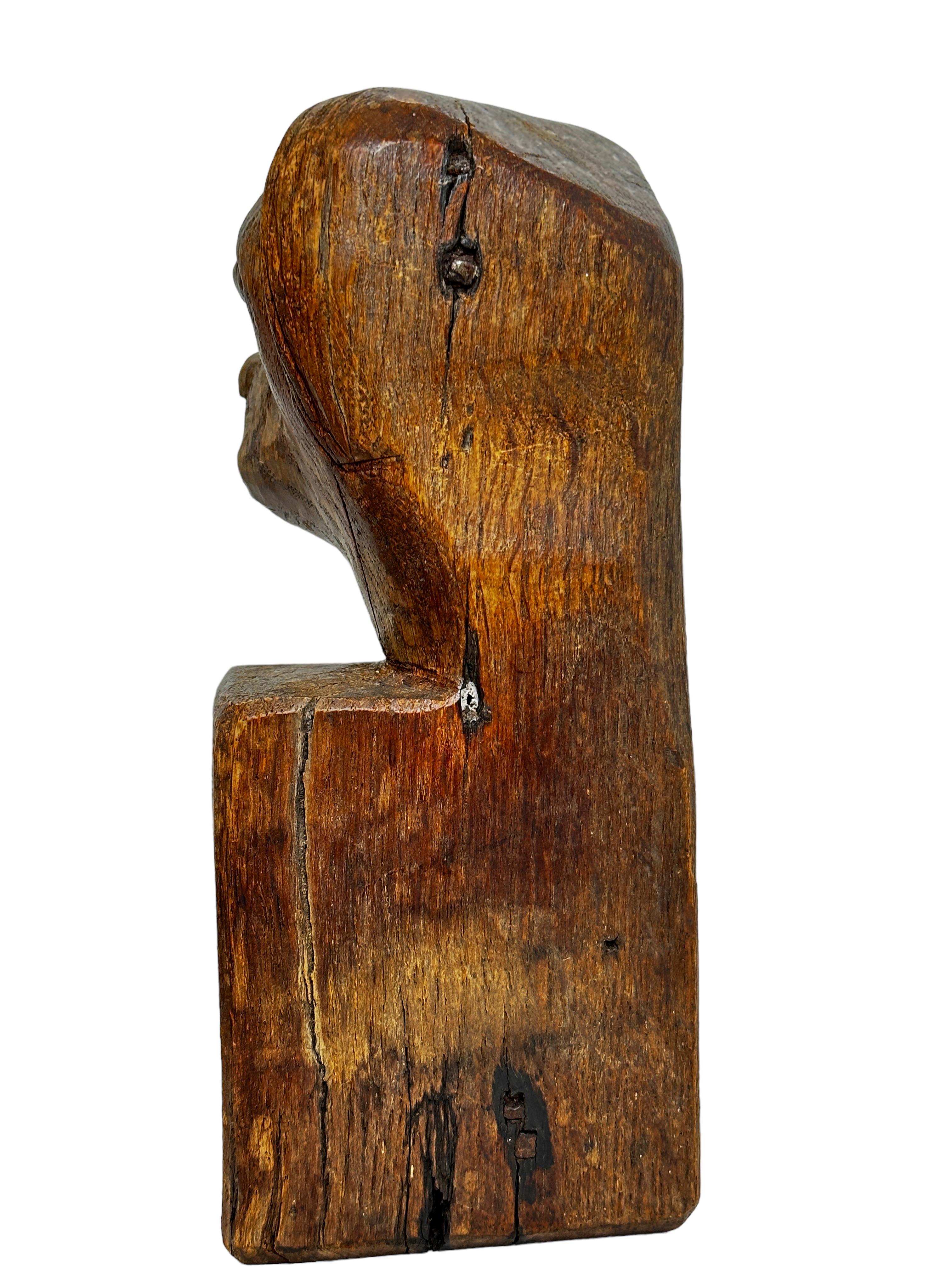 Busto Escultura Cabeza de Perro de Madera Tallada, Vintage Austria, circa 1910s 1