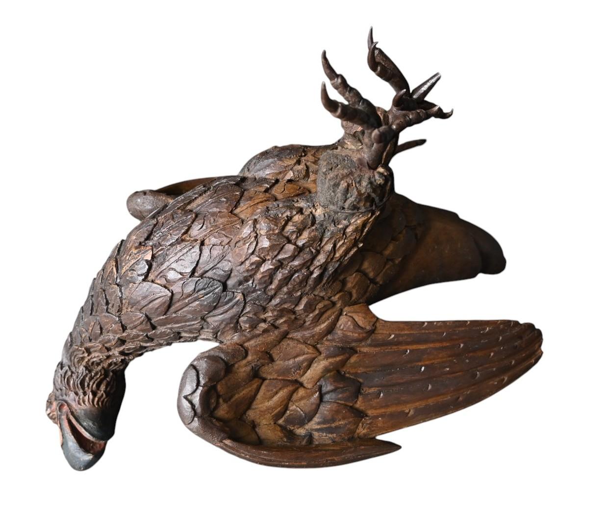 Ferro Aquila in legno intagliato con artigli in ferro - XIX secolo in vendita