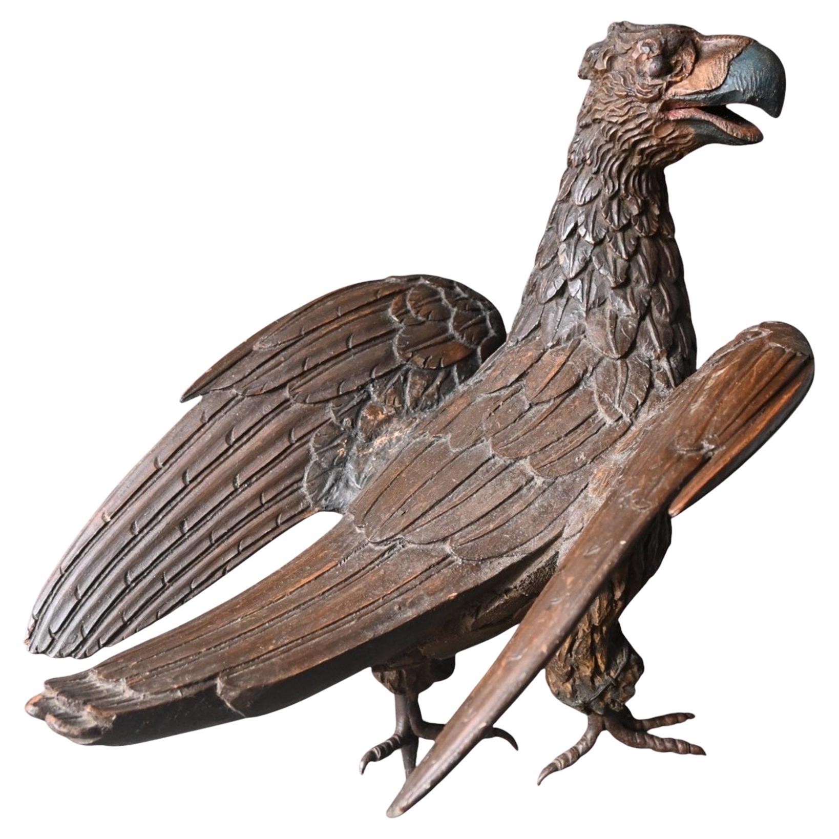 Aquila in legno intagliato con artigli in ferro - XIX secolo