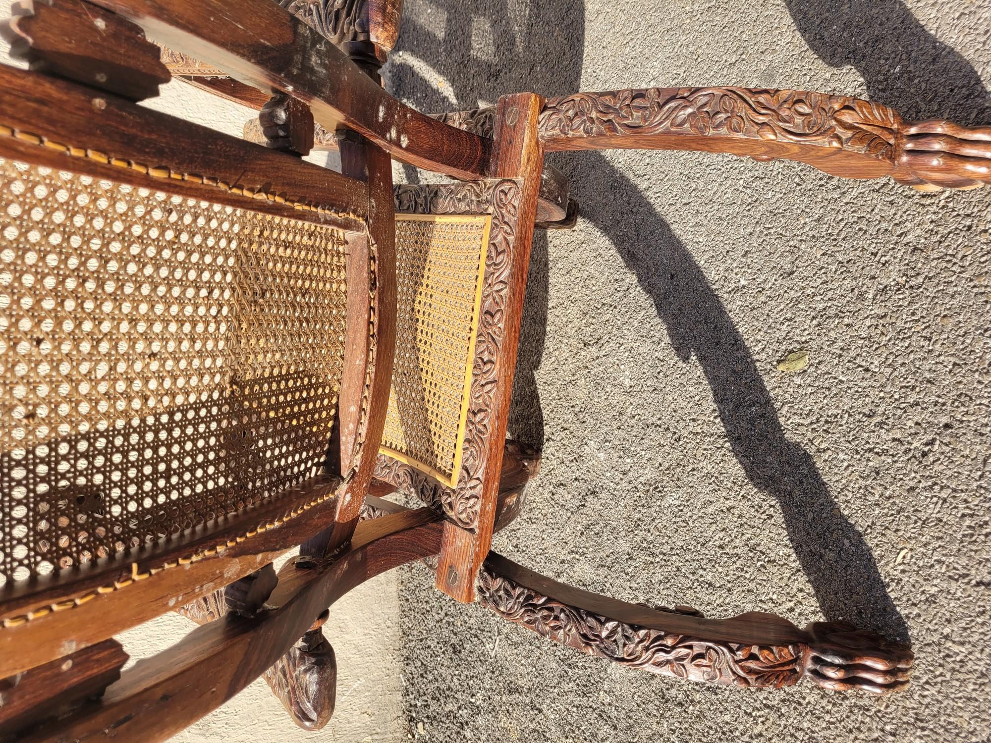 Poltrona Foldes in legno intagliato, India, XIX secolo in vendita 5