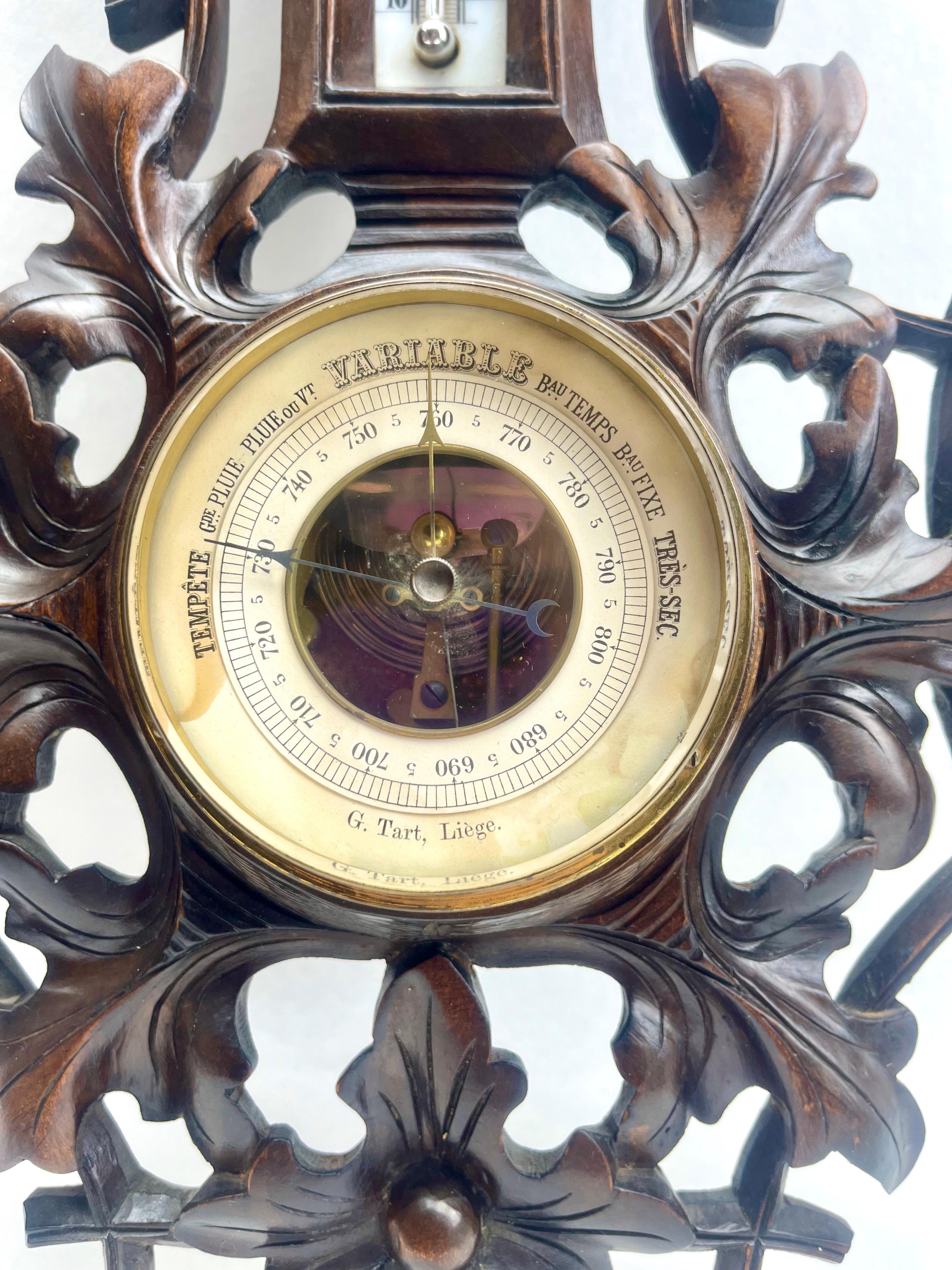 Antikes belgisches geschnitztes Holzbarometer G.Tart Liege mit Thermometer aus Holz, 1910er Jahre (Art nouveau) im Angebot