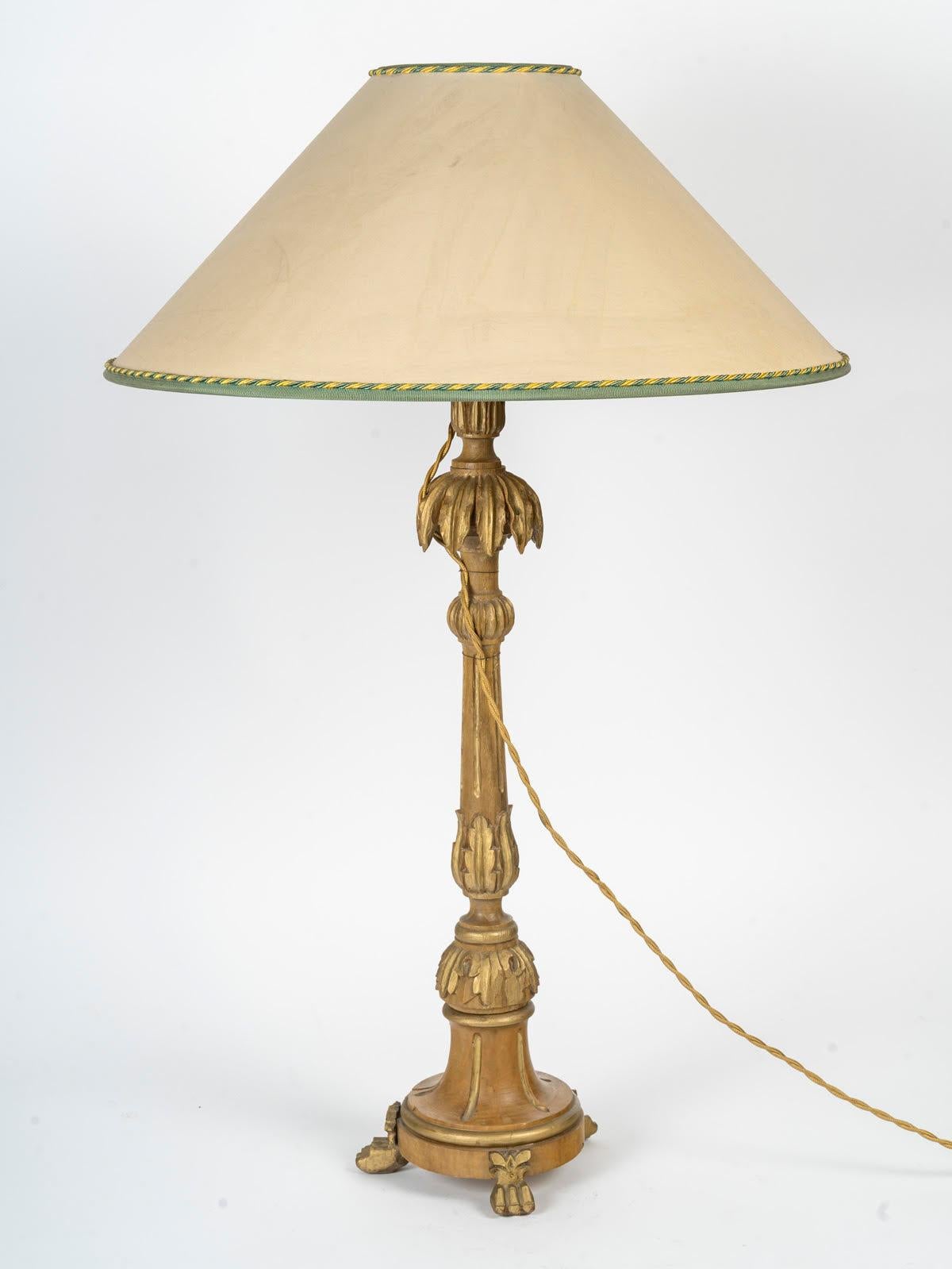 Français Lampe en bois sculpté, Chandelier ancien, 19ème siècle, Période Napoléon III. en vente