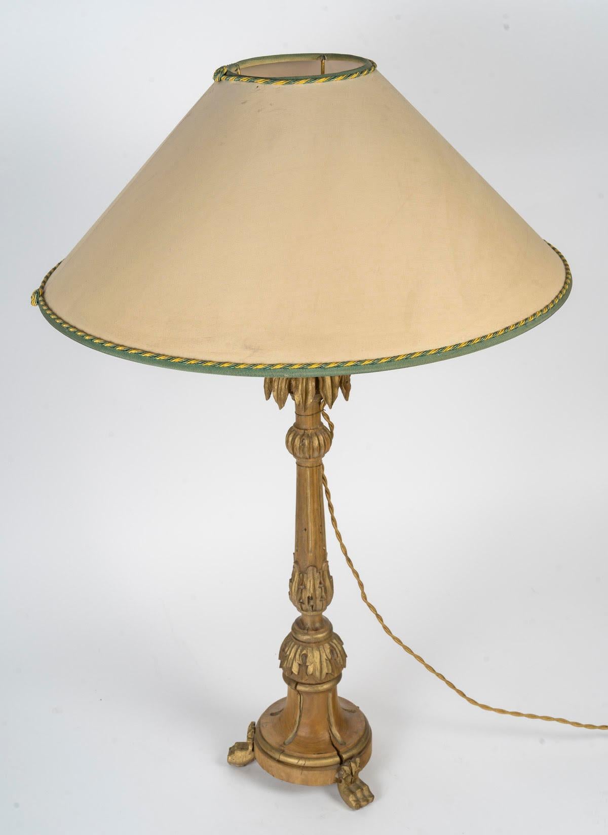 Lampe en bois sculpté, Chandelier ancien, 19ème siècle, Période Napoléon III. Bon état - En vente à Saint-Ouen, FR
