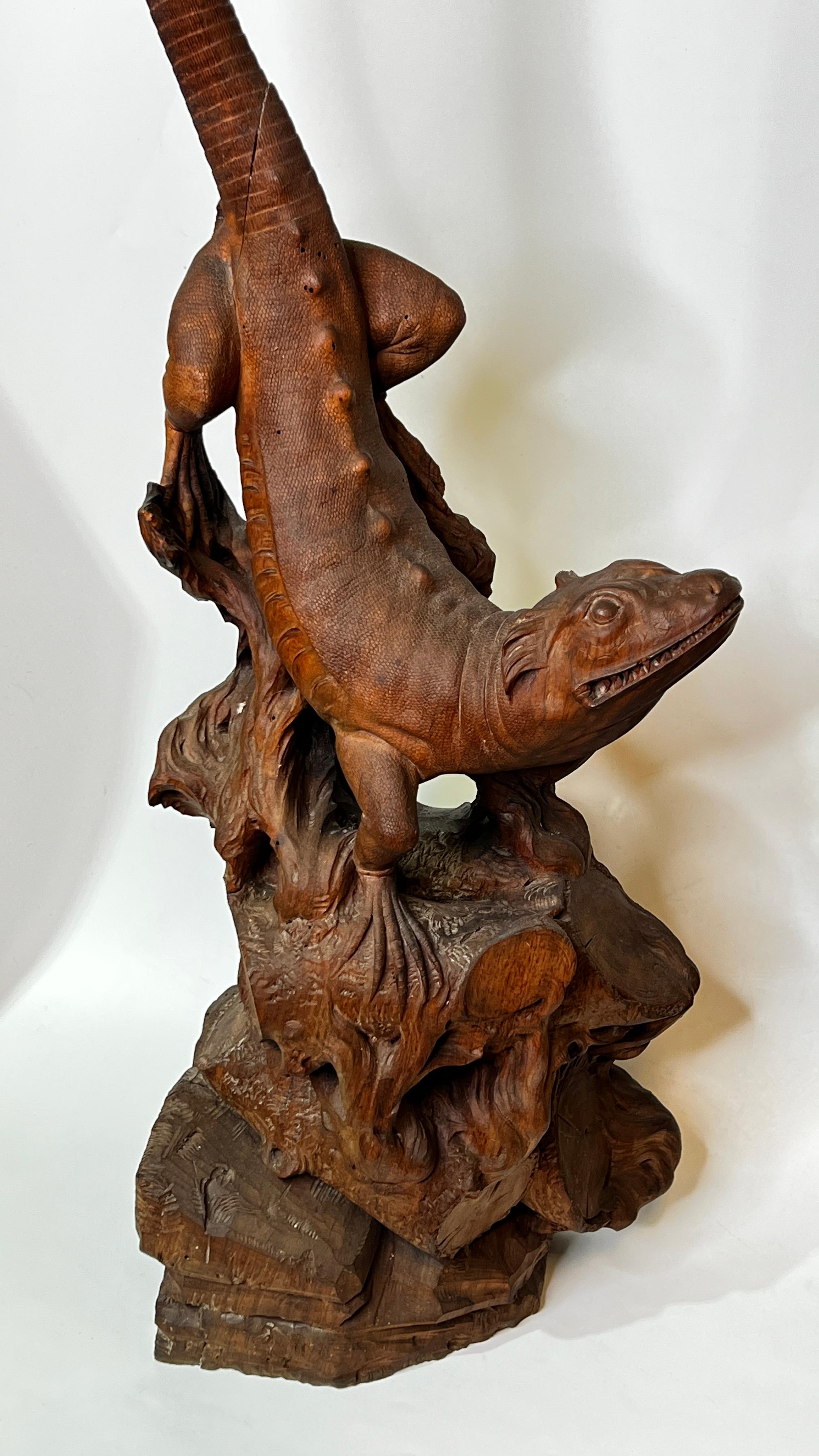 Carved Wooden Iguana Lizard Sculptures 2