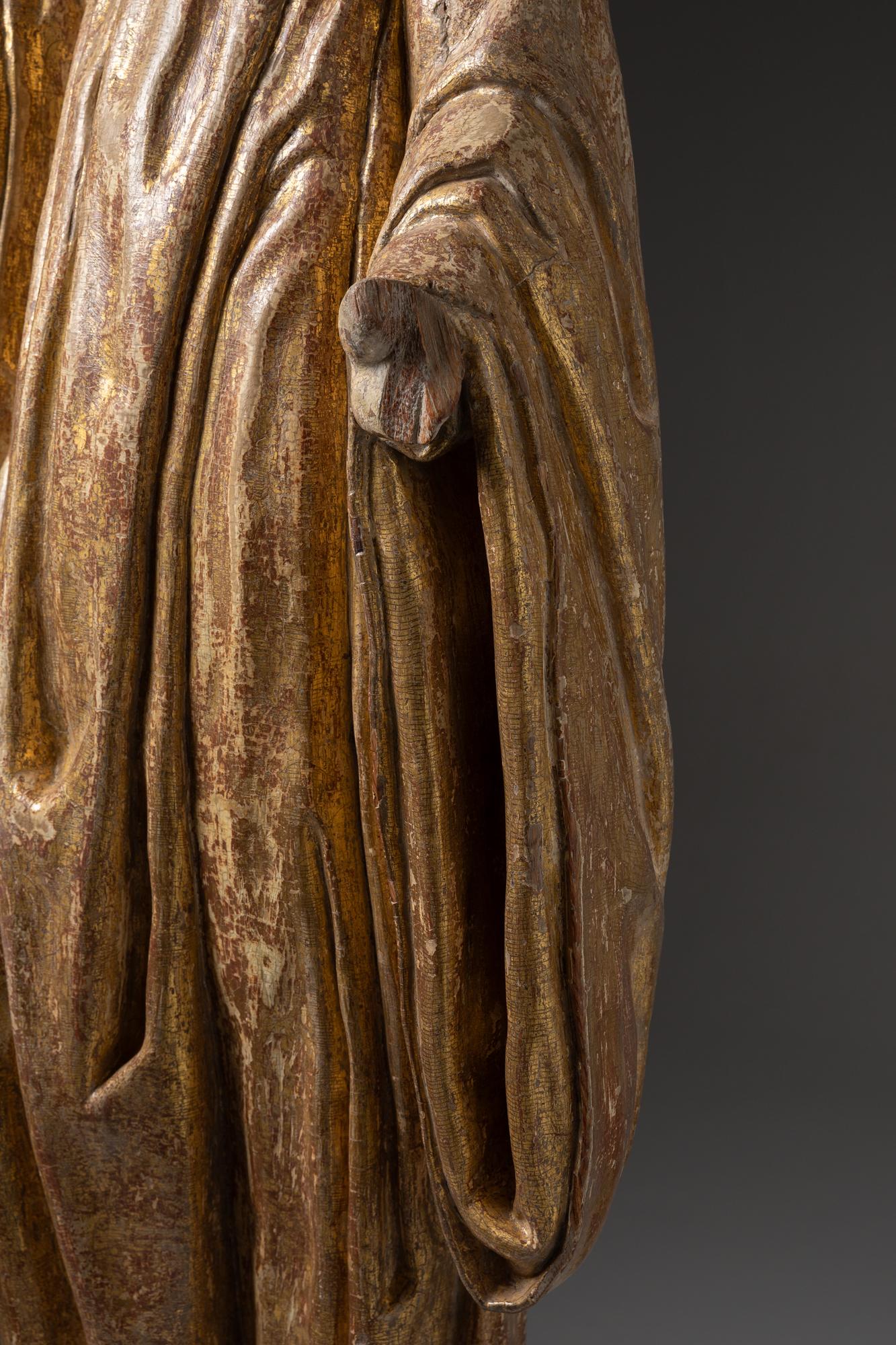 Carved wooden saint figure, Probably Saint Bernard. Portugal, 17th century For Sale 3