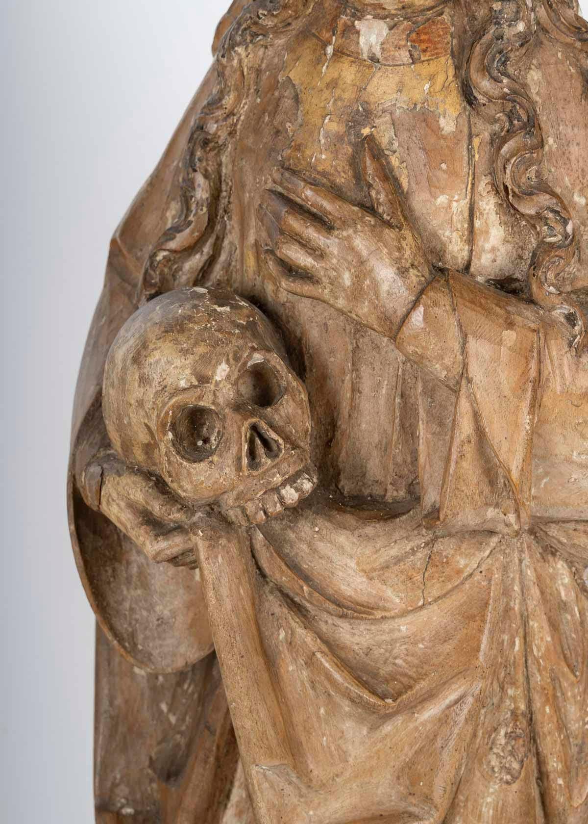 Escultura de madera tallada de María Magdalena, circa 1500. Alemán en venta