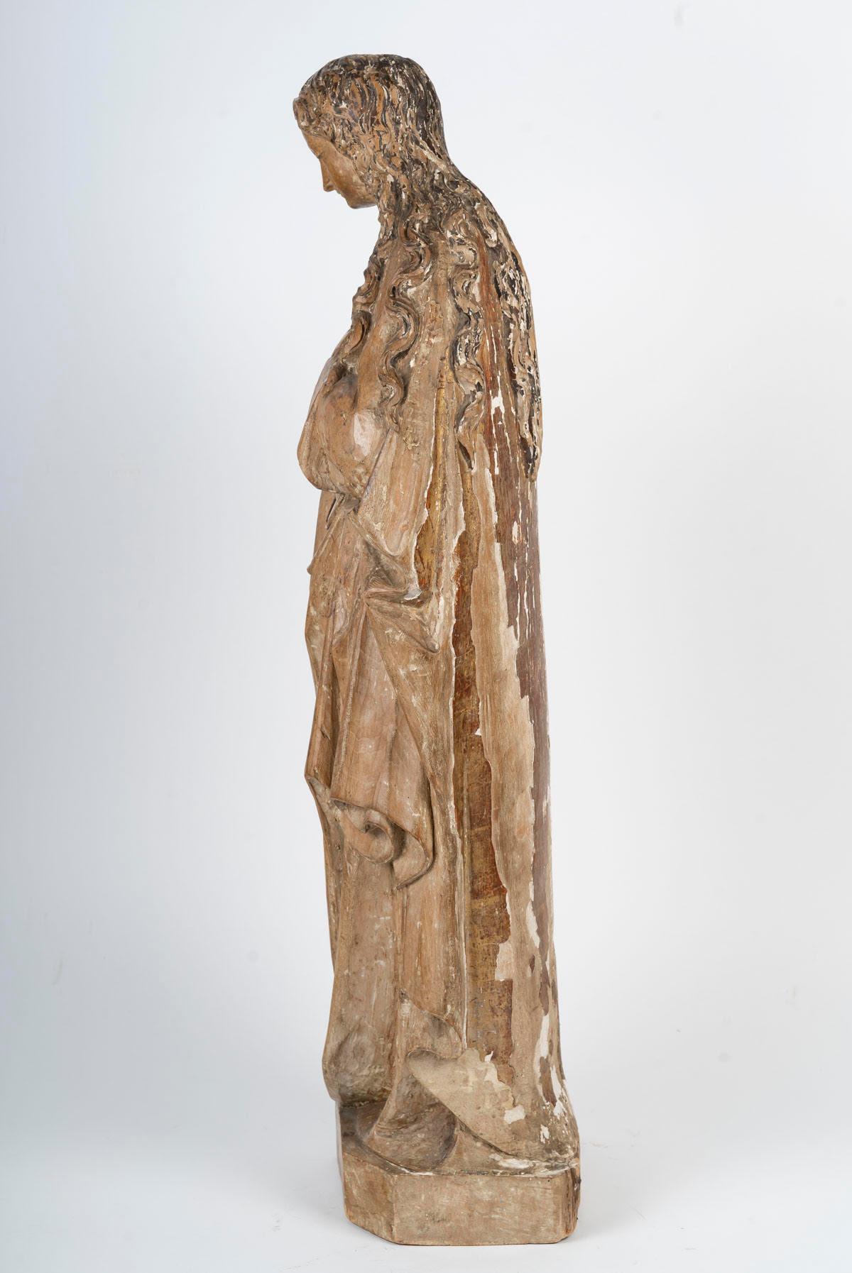 Escultura de madera tallada de María Magdalena, circa 1500. siglo XVIII y antes en venta