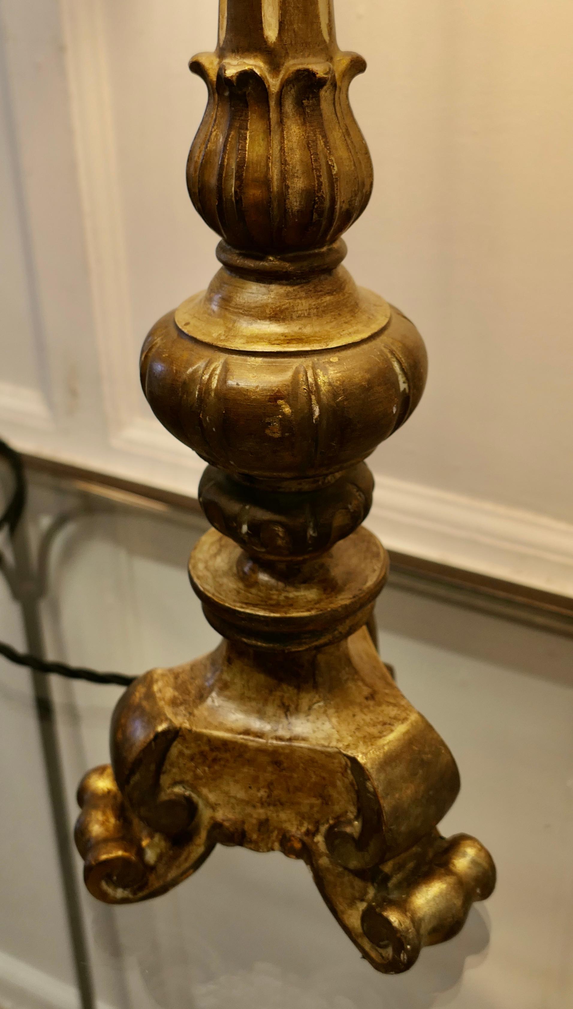 Early 20th Century Carved Wooden Shabby Gilt Table Lamp  This is a great statement piece  For Sale