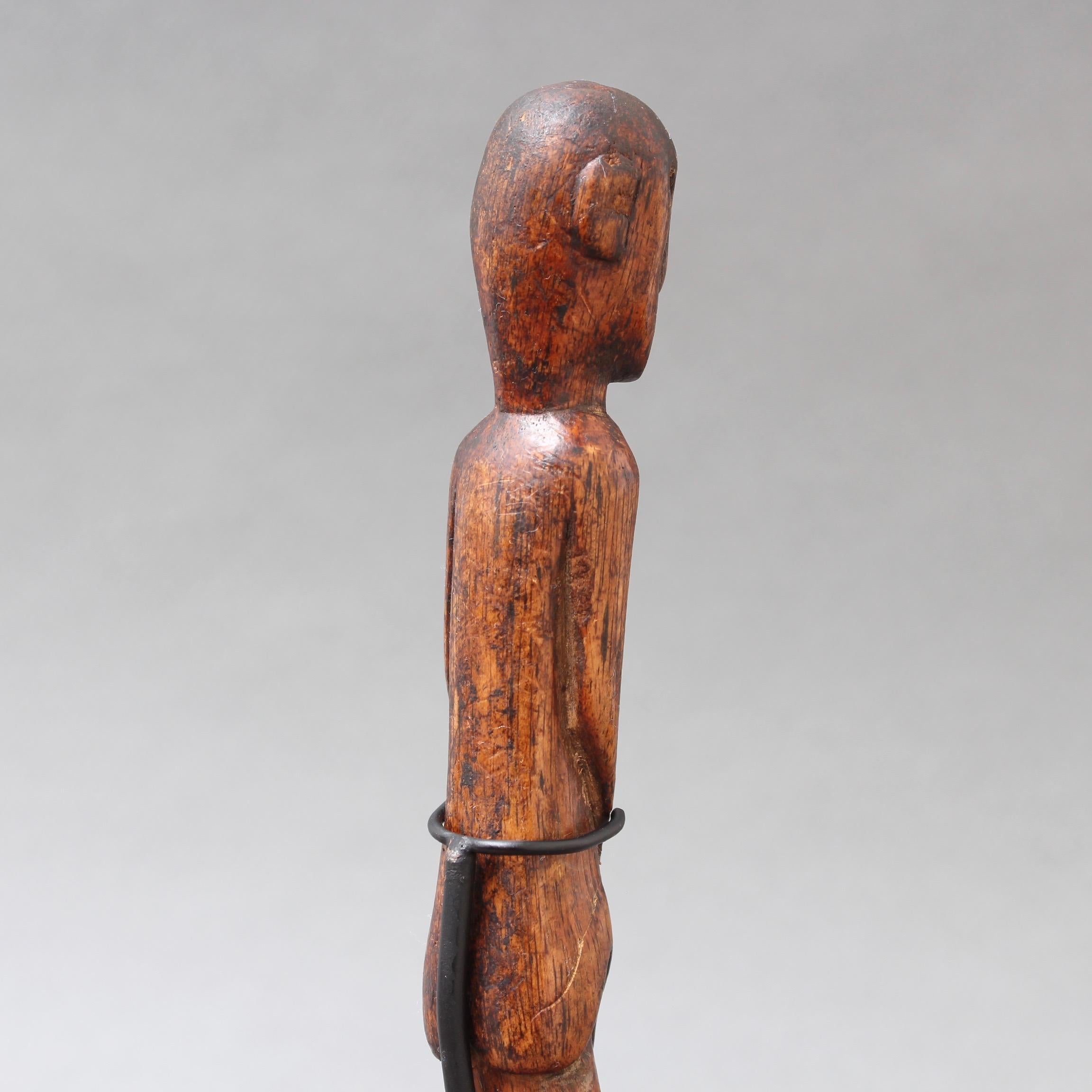 Carved Wooden Slingshot Figure from Timor Island, Indonesia, circa 1970s 6