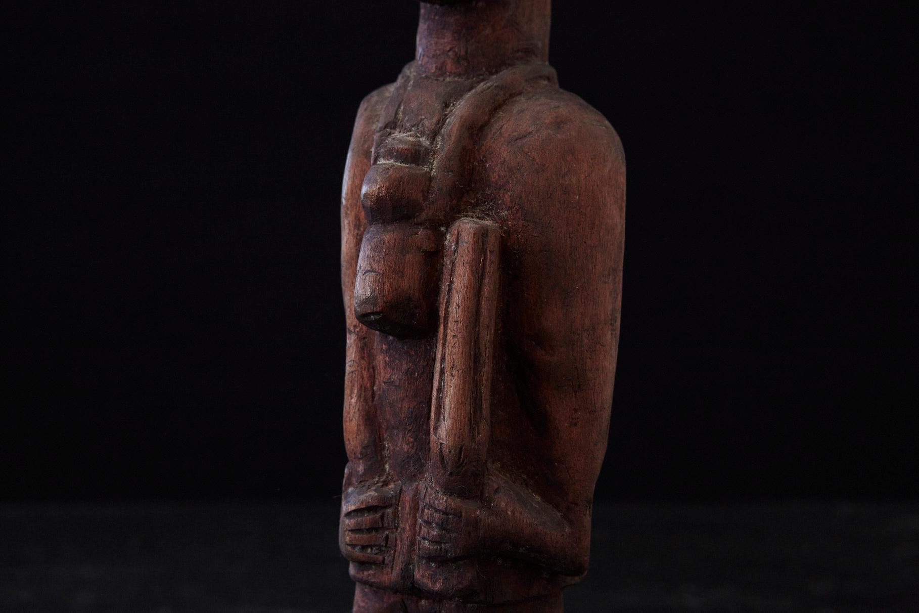 Carved Wooden Statue of a Ju Ju Man, Egba People, Abeokuta, 1940s For Sale 3