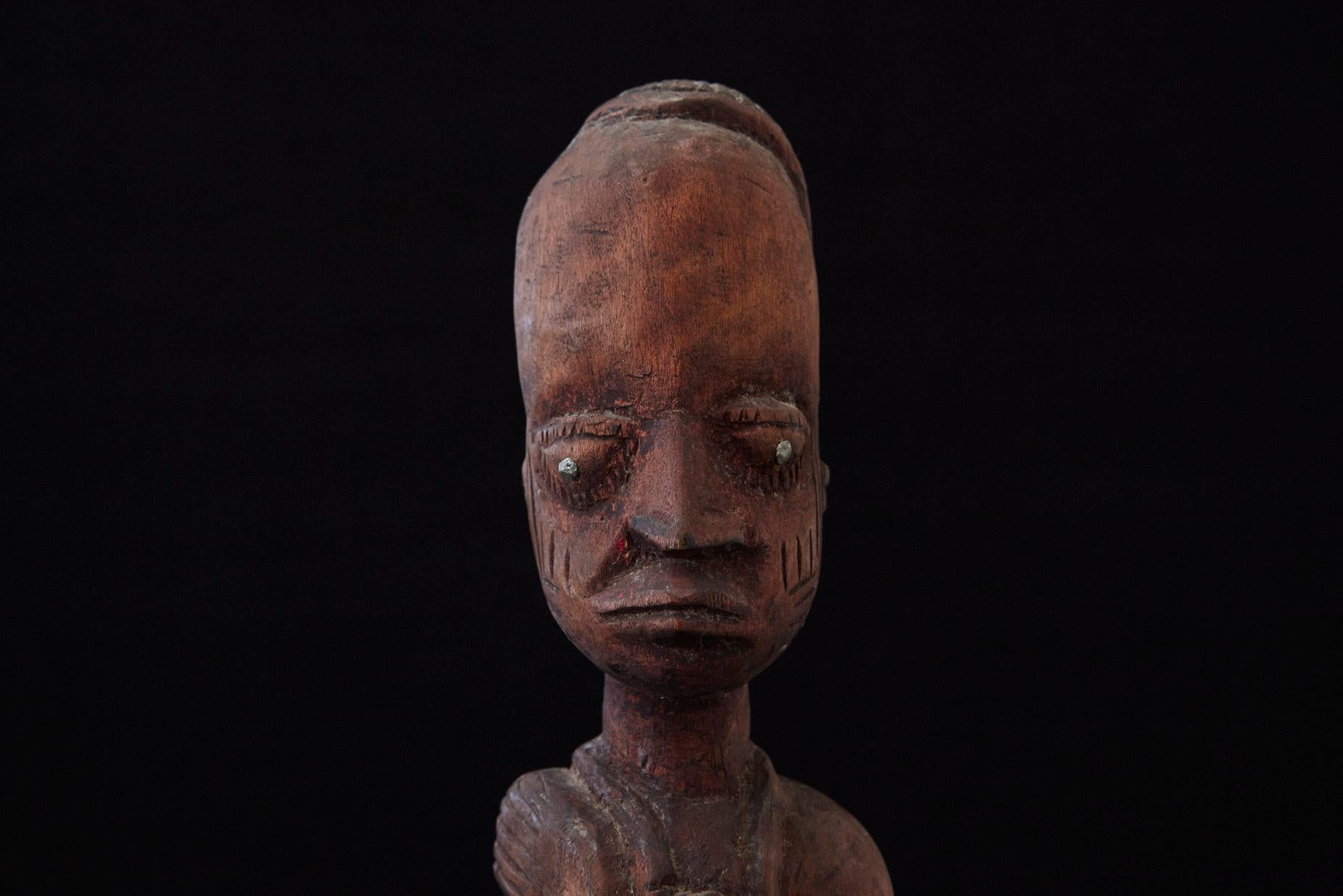 Carved Wooden Statue of a Ju Ju Man, Egba People, Abeokuta, 1940s For Sale 2