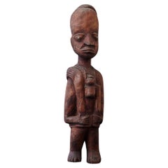 Statue en bois sculpté d'un homme Ju Ju, peuple Egba, Abeokuta, années 1940