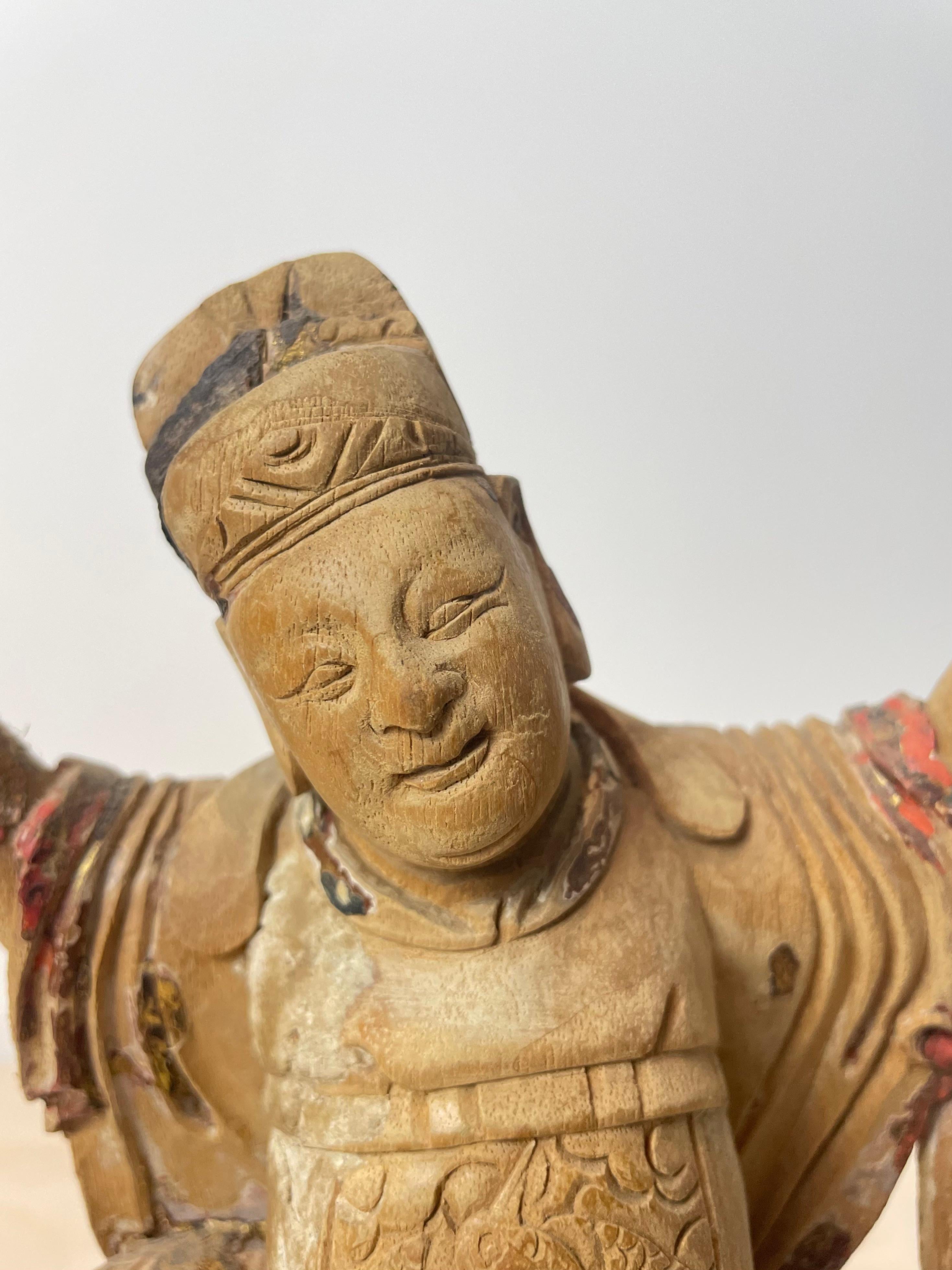 Chinese Carved wooden statuette of Guandi God of war & dog lion of Fo - China Ming 18th For Sale