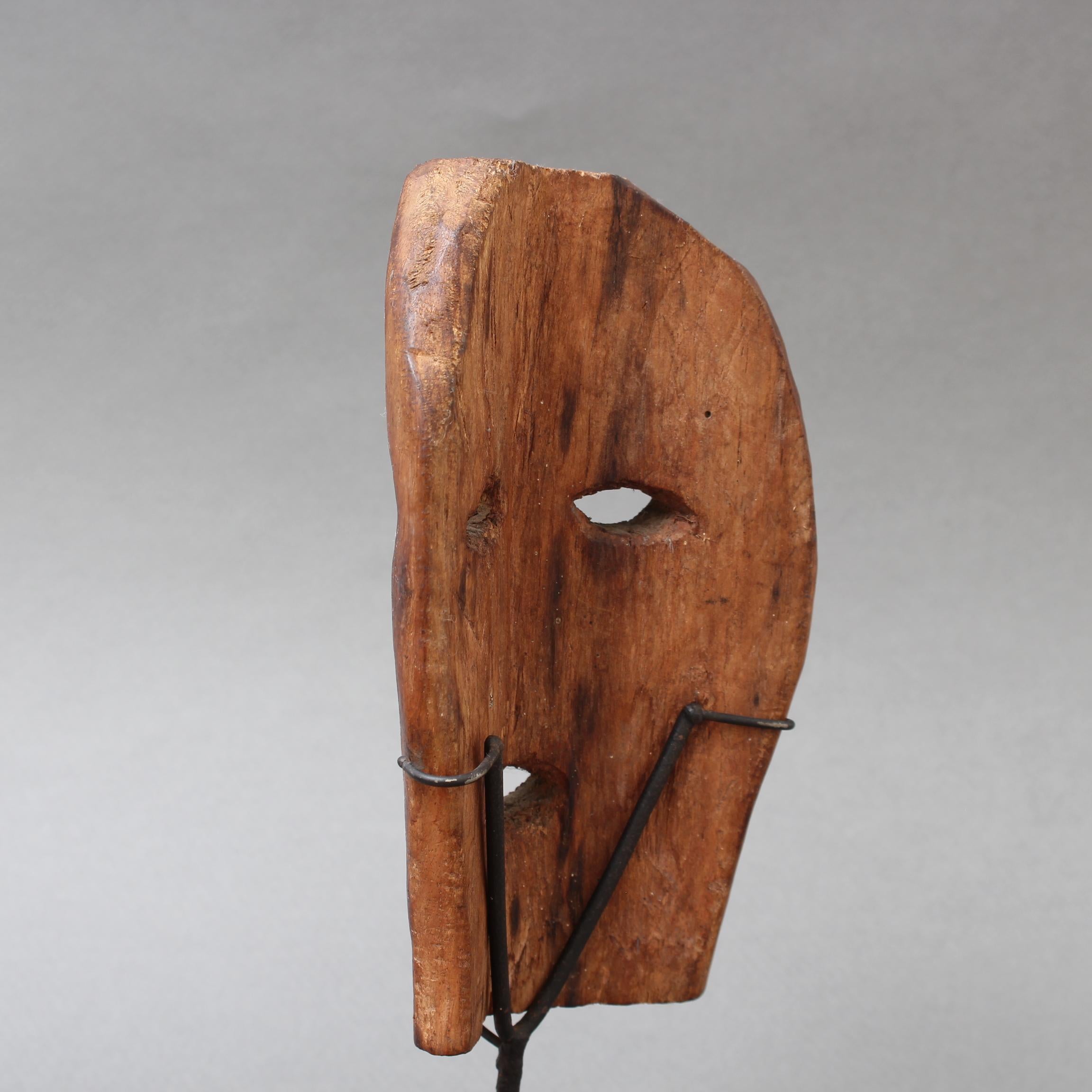 Carved Wooden Traditional Mask from Timor Island, Indonesia, circa 1970s For Sale 6