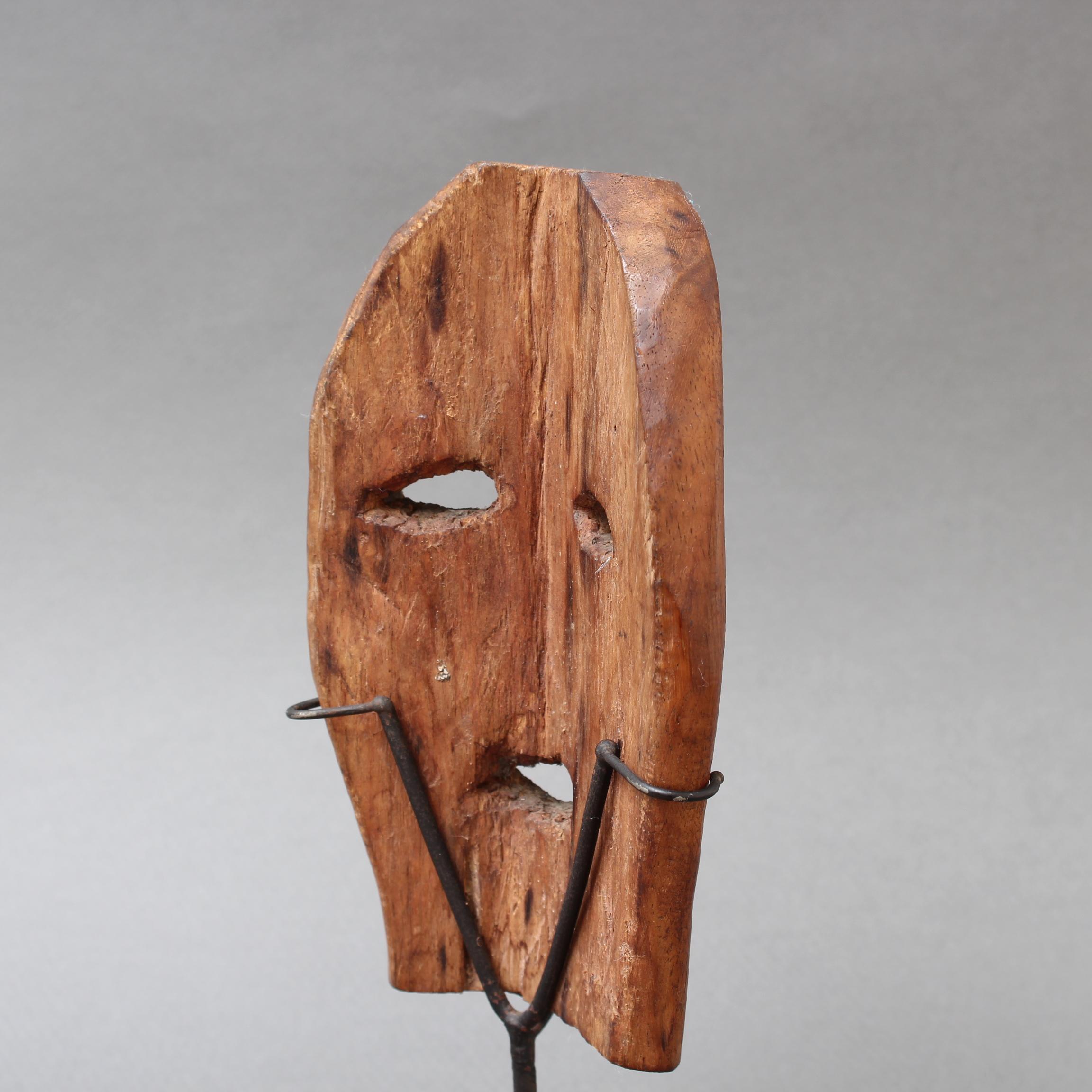 Carved Wooden Traditional Mask from Timor Island, Indonesia, circa 1970s For Sale 8