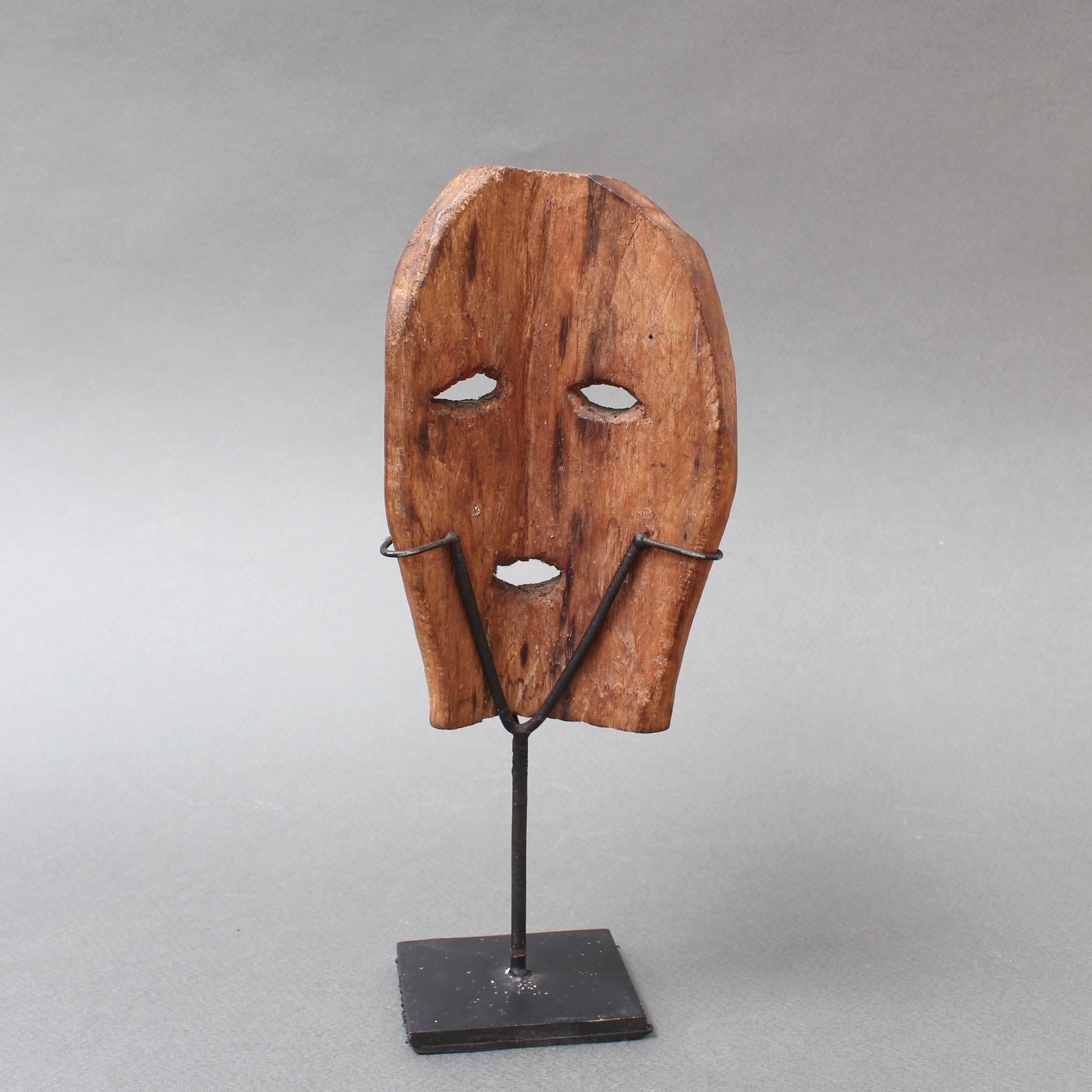Hand-Carved Carved Wooden Traditional Mask from Timor Island, Indonesia, circa 1970s For Sale