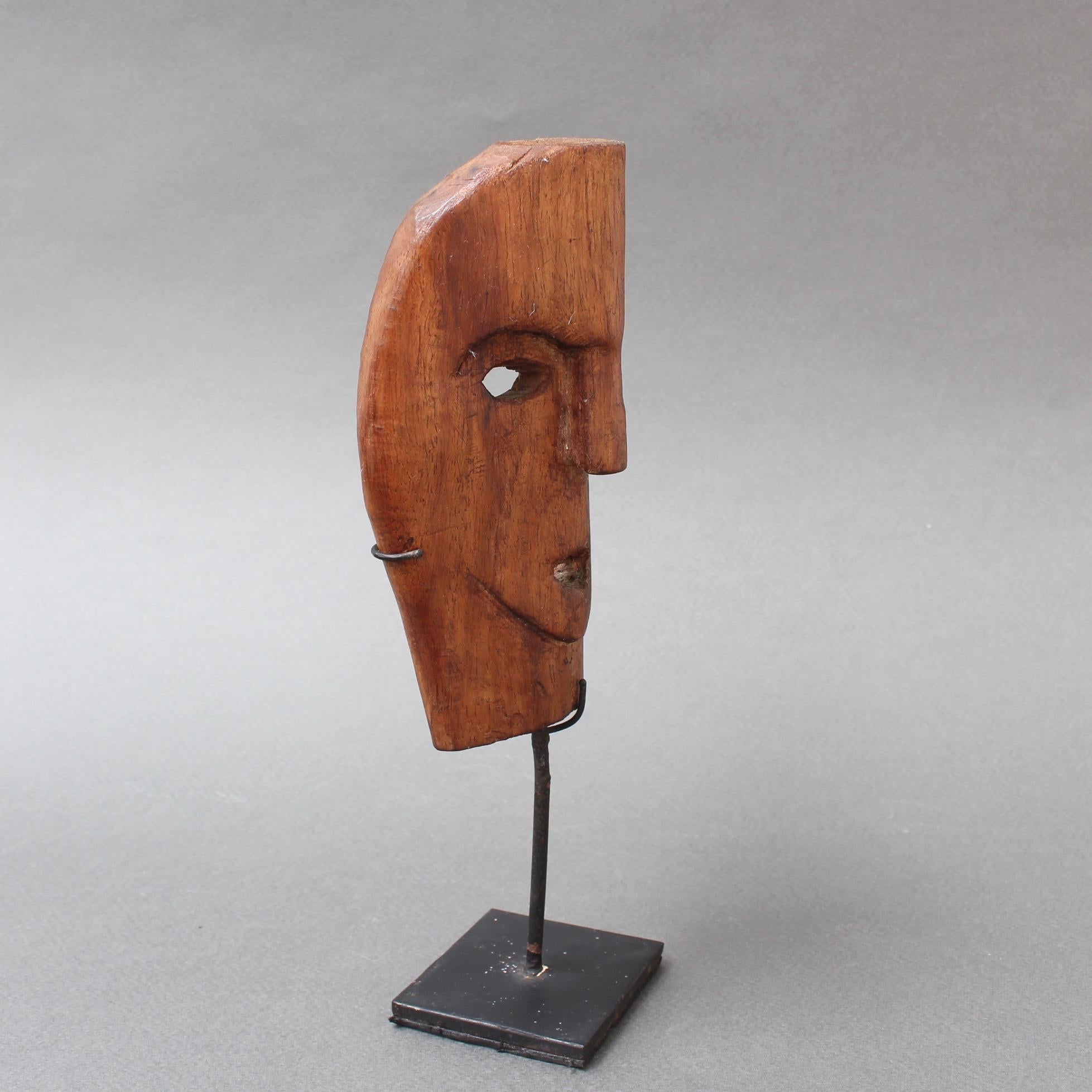 Carved Wooden Traditional Mask from Timor Island, Indonesia, circa 1970s For Sale 1