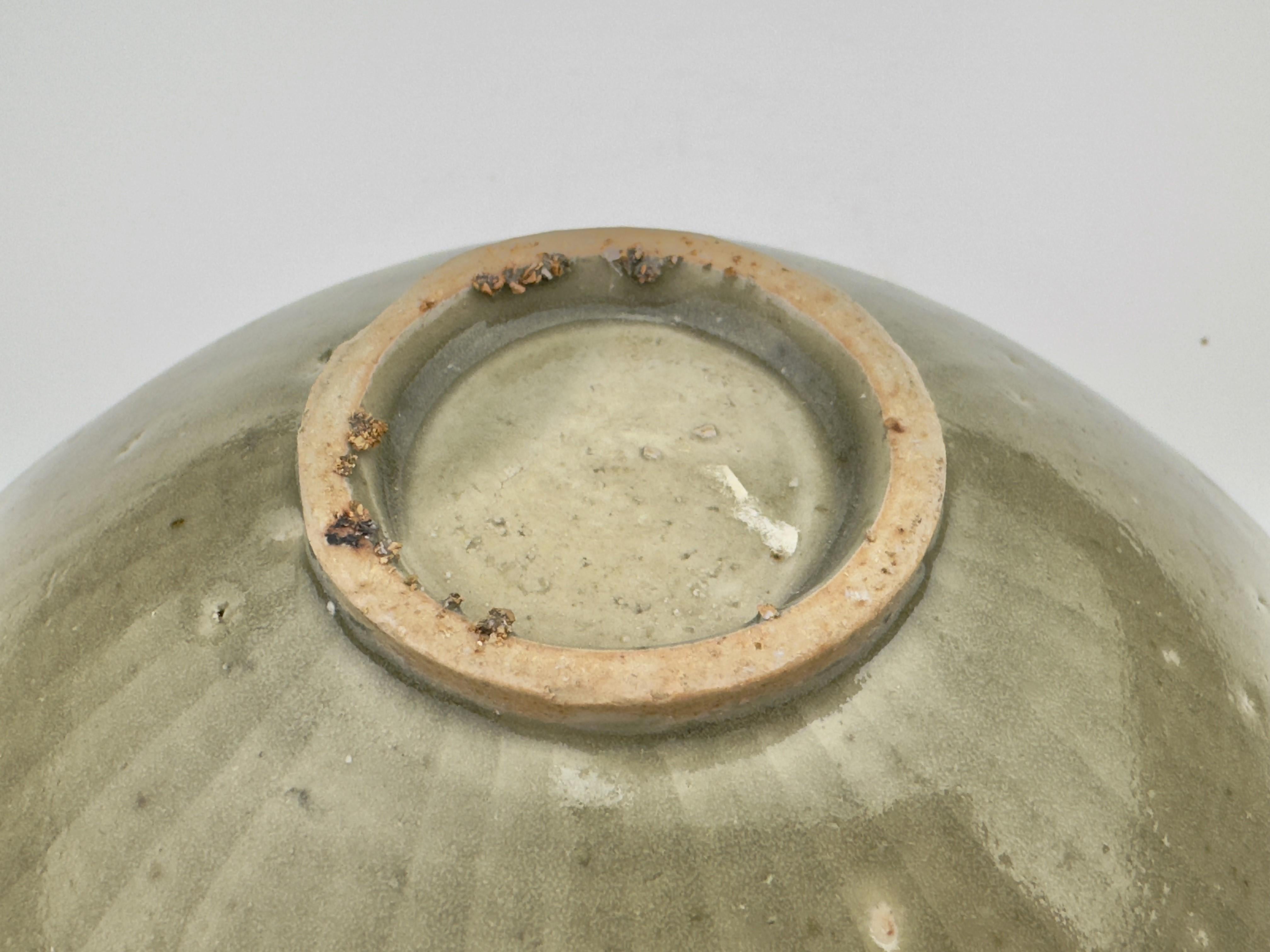Carved 'Yaozhou' Celadon-Glazed Bowl, Song Dynasty For Sale 4