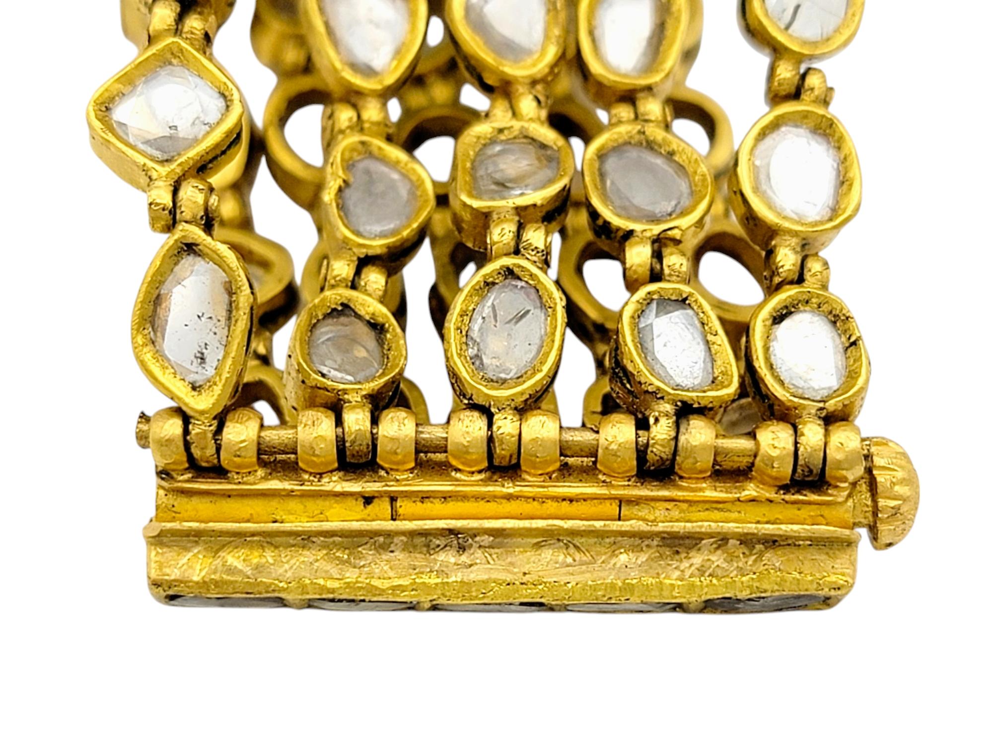 Bracciale a più fili con smeraldo dello Zambia intagliato e diamanti taglio rosa in oro 22 carati in vendita 5