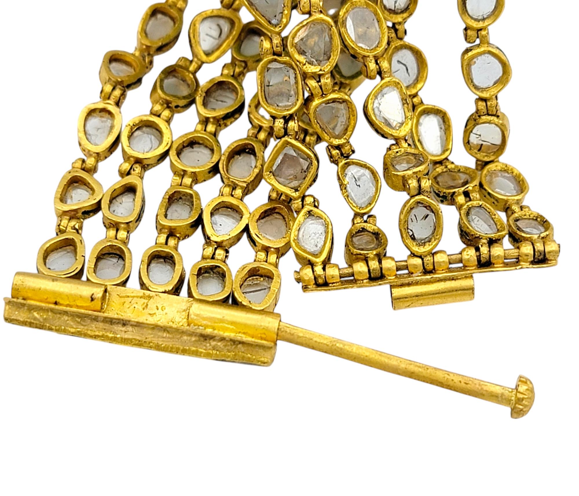 Bracciale a più fili con smeraldo dello Zambia intagliato e diamanti taglio rosa in oro 22 carati in vendita 6