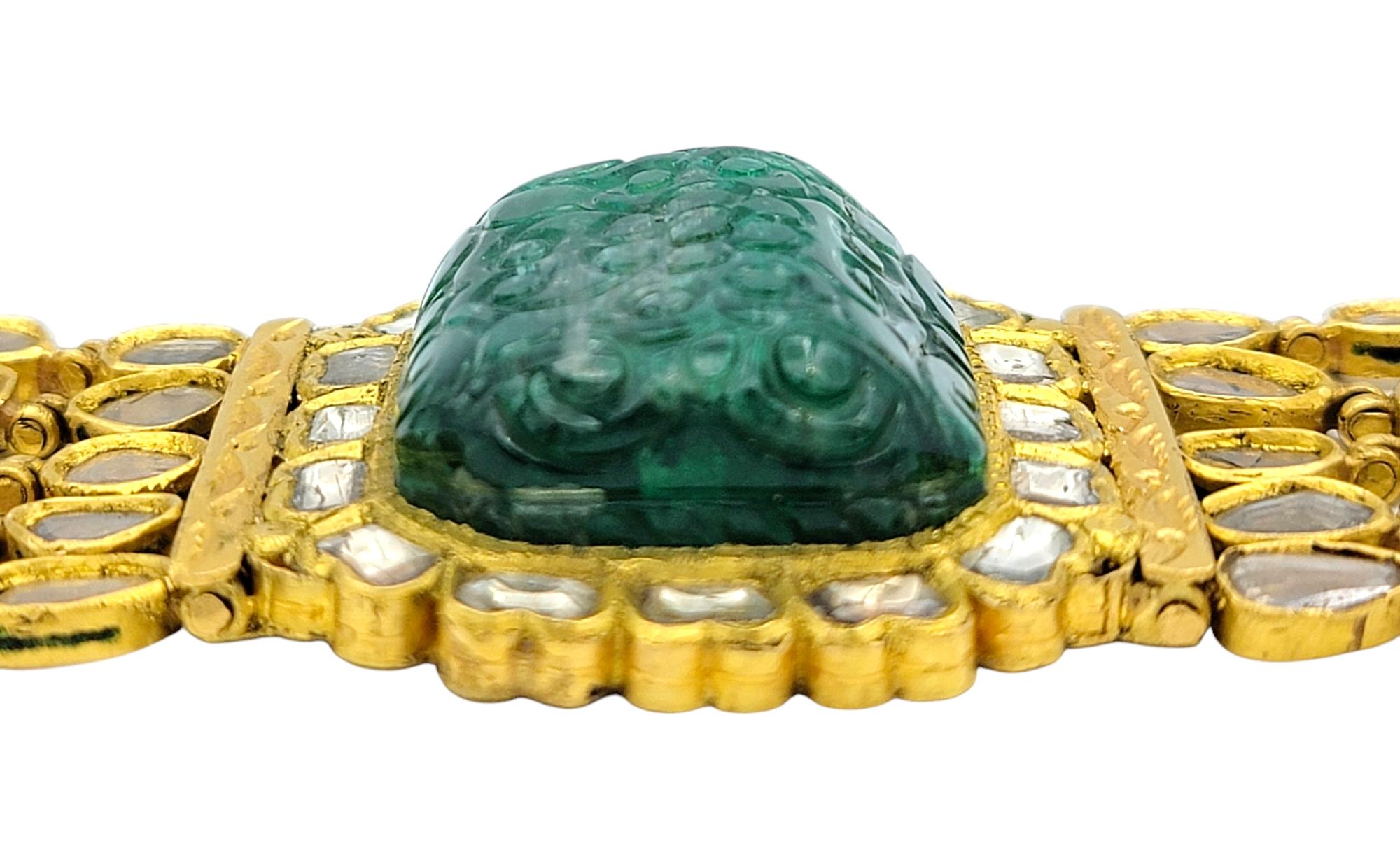 Bracciale a più fili con smeraldo dello Zambia intagliato e diamanti taglio rosa in oro 22 carati In condizioni buone in vendita a Scottsdale, AZ