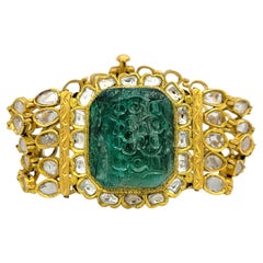 Pulsera de esmeraldas de Zambia talladas y diamantes talla rosa de varias vueltas en oro de 22 quilates