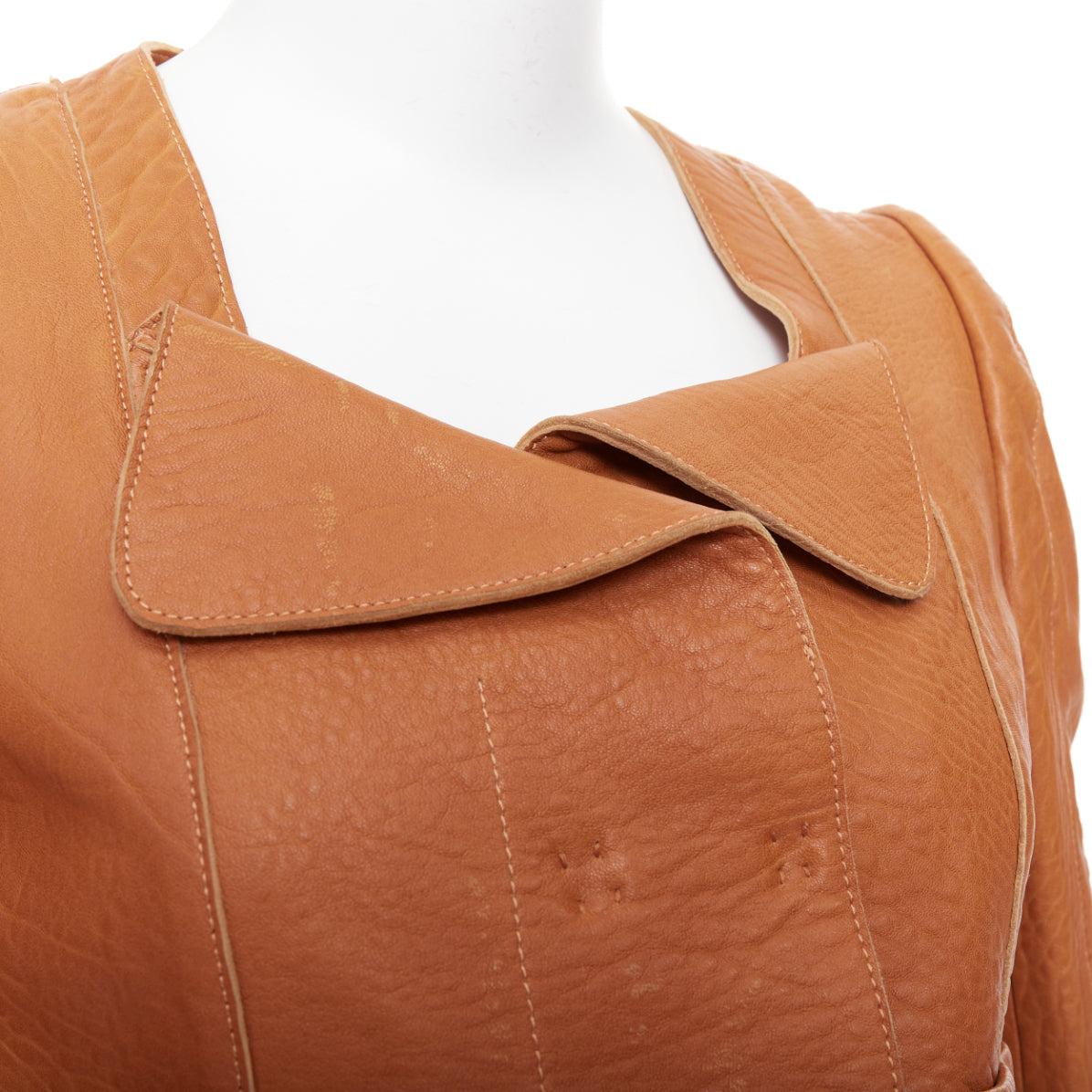 Carven 2011 tan brown pebble textured leather square neck crop jacket FR38 M
Référence : MECG/A00221
Marque : Carven
Collectional : AW 2011
MATERIAL : Cuir
Couleur : marron
Motif : Solide
Fermeture : boutons-pression
Doublure : Tissu marron
Fabriqué