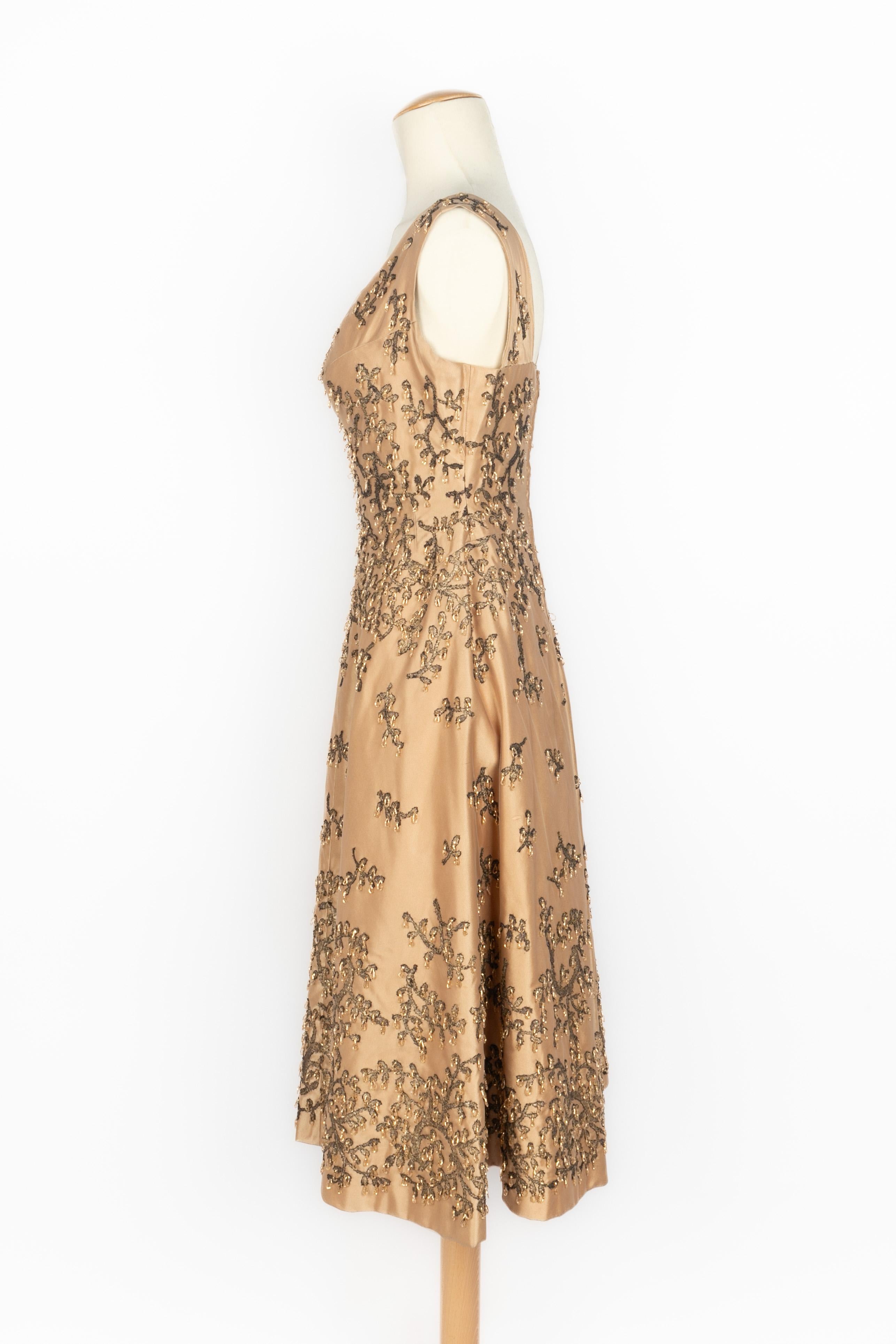 Vestido bordado Carven años 60 en venta 3