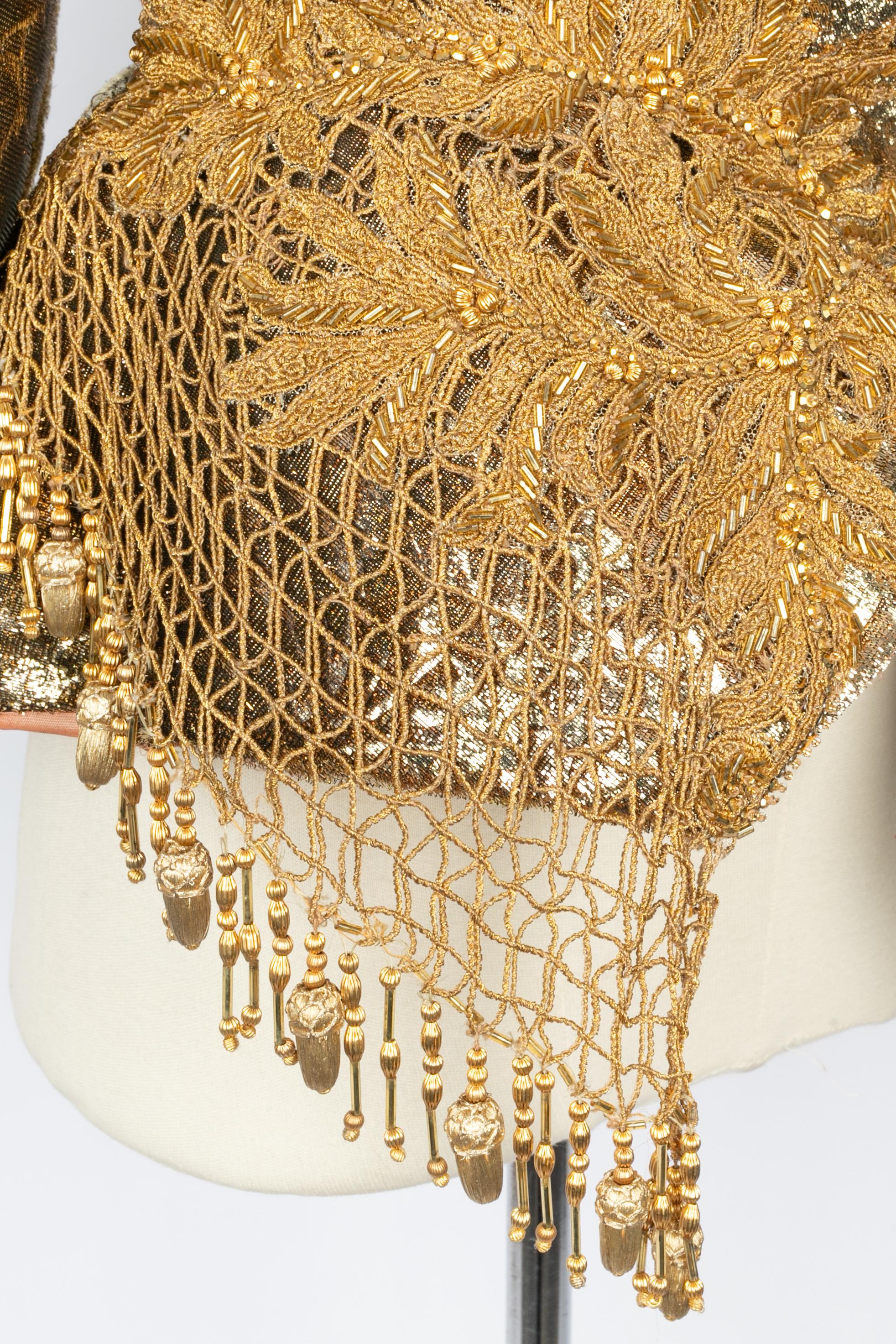 Carven golden jacket Haute Couture fall 2004-2005 im Zustand „Hervorragend“ im Angebot in SAINT-OUEN-SUR-SEINE, FR