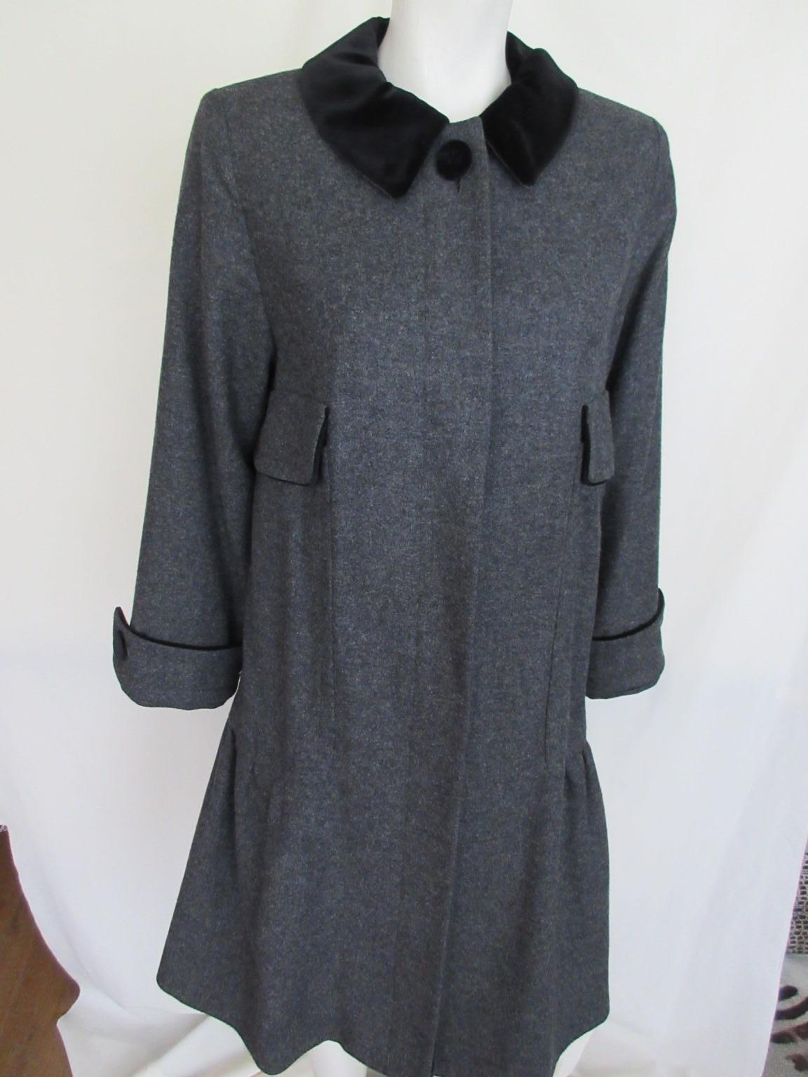 Carven Paris Grey Wool black Velvet Coat  For Sale 5