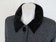 Carven Paris Cappotto in lana grigia e velluto nero