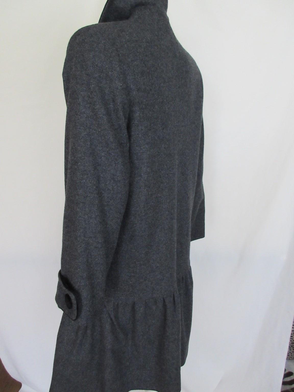 Carven Paris Grey Wool black Velvet Coat  In Good Condition For Sale In Amsterdam, NL