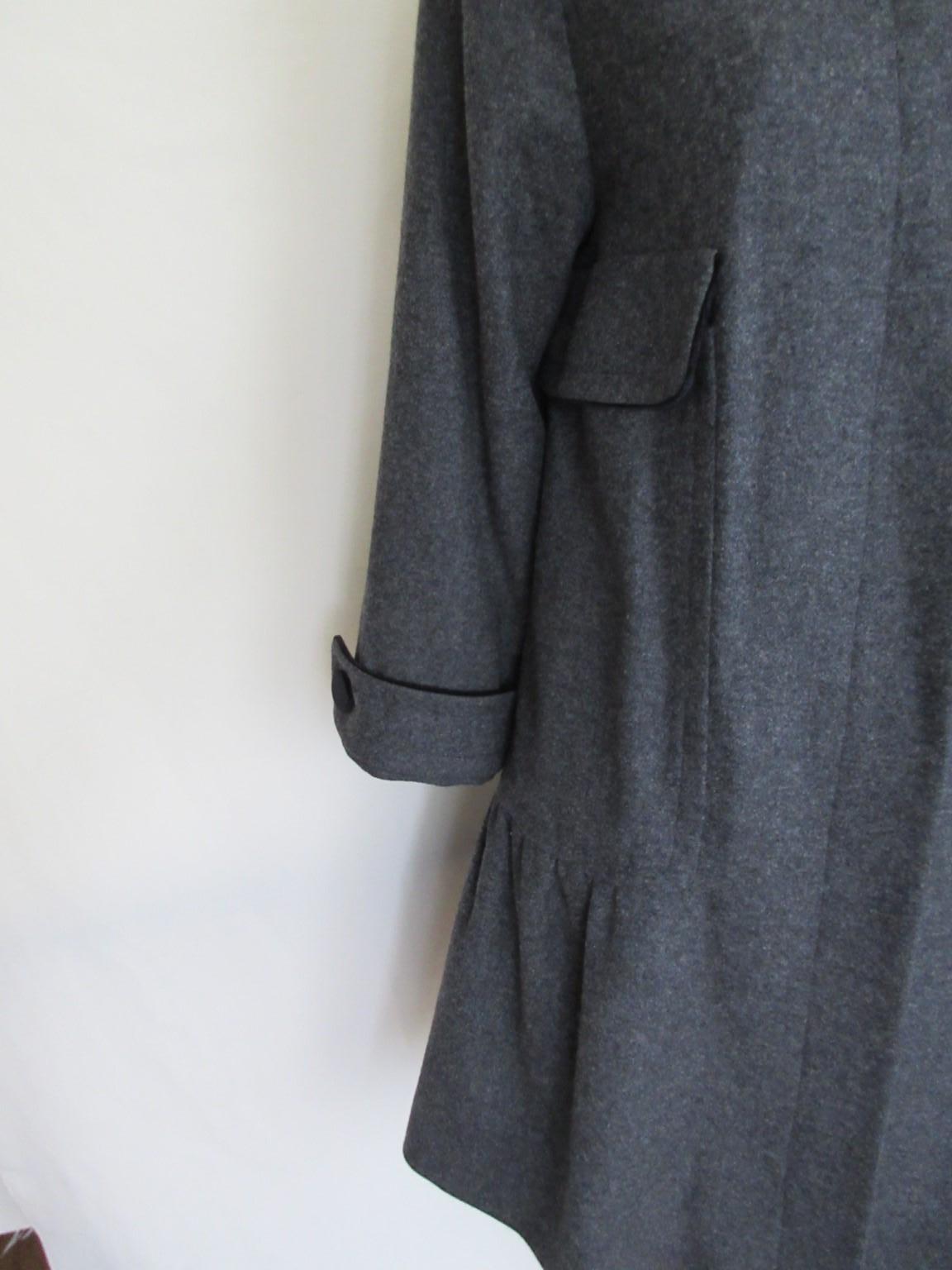 Carven Paris Grey Wool black Velvet Coat  For Sale 3