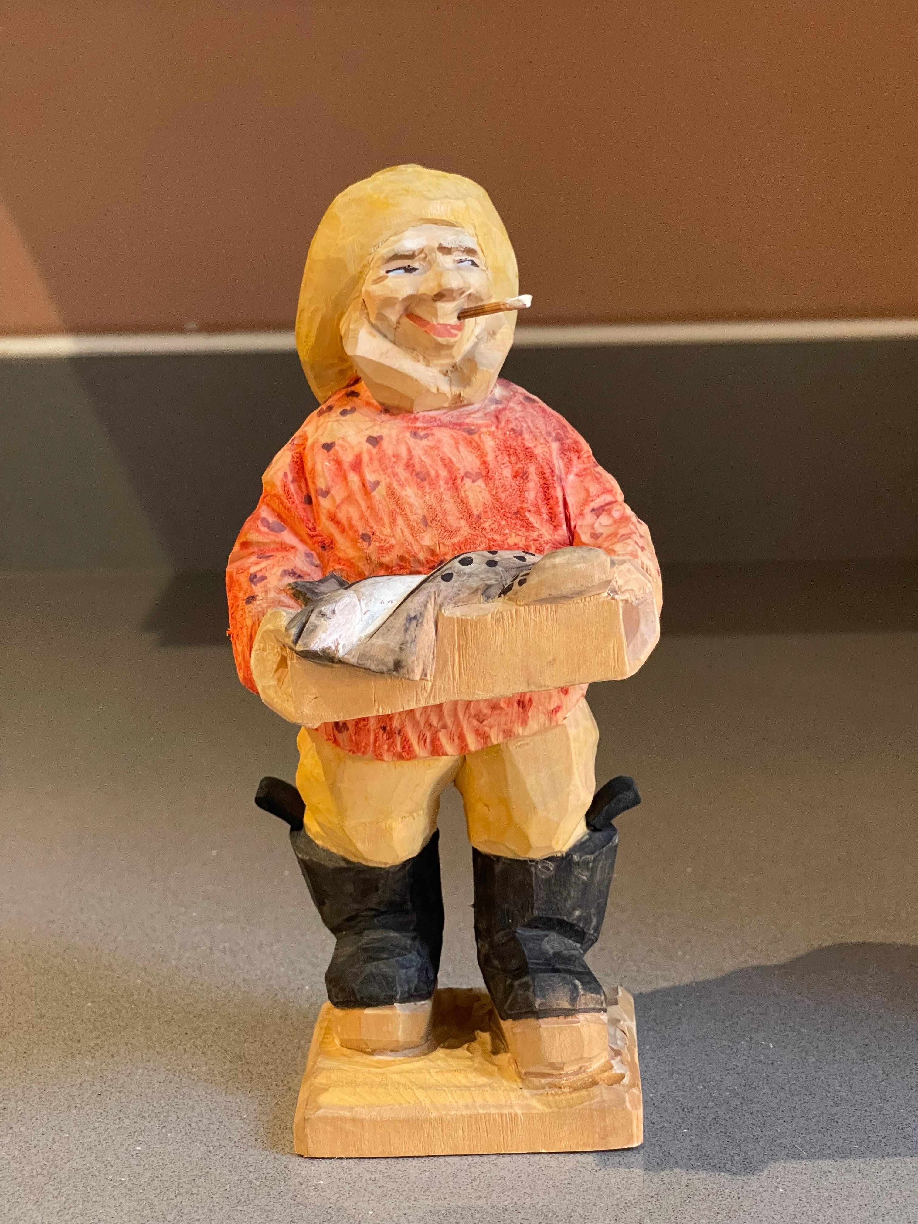 Swedish Carving Wooden Human Sculptures Fisher Woman Antique Decorative Female Figurine For Sale