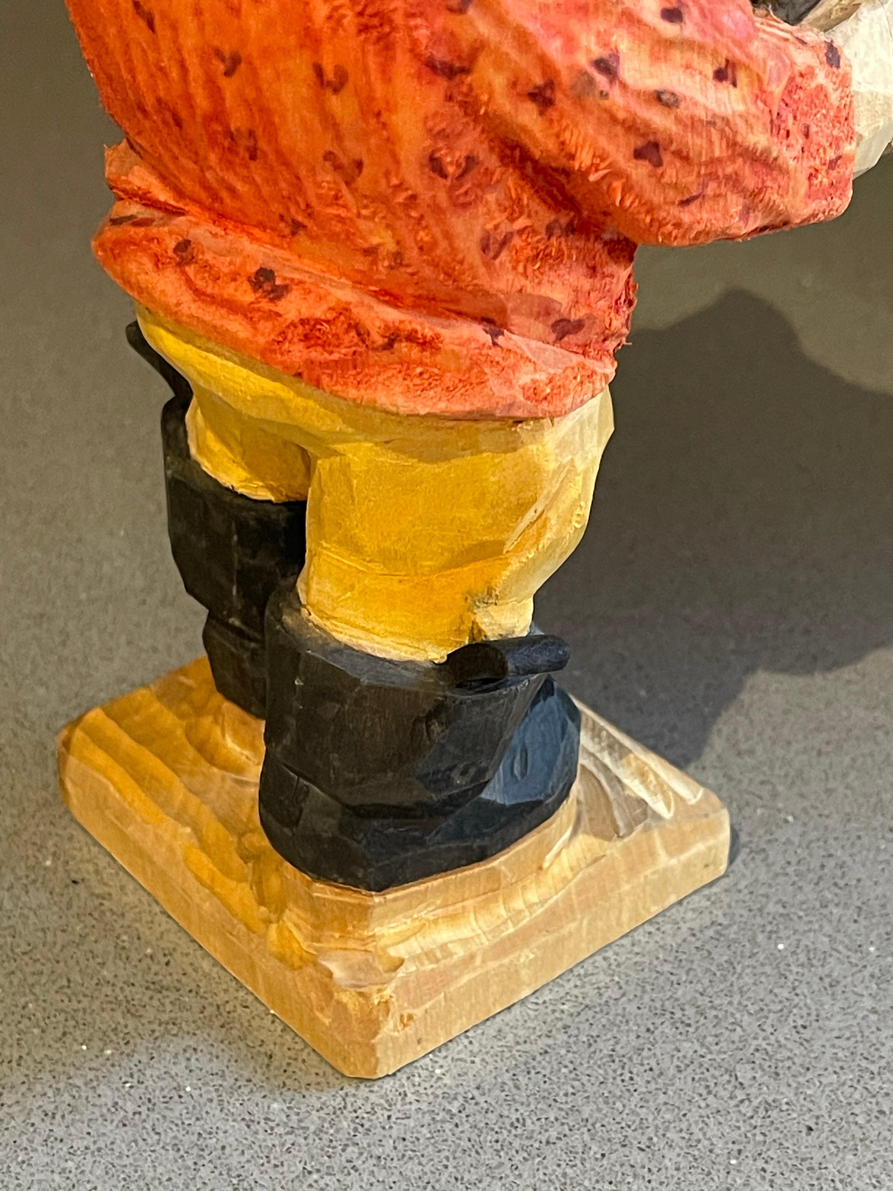 Carving Wooden Sculptures A Set Of 2 Antique Decorative Figurine of Man & Woman In Excellent Condition For Sale In Wembley, GB