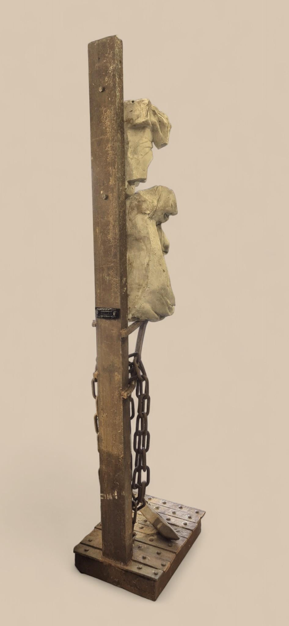 Cariatide en acier patiné et pierre antique de Michel Froment, 2025 en vente 4
