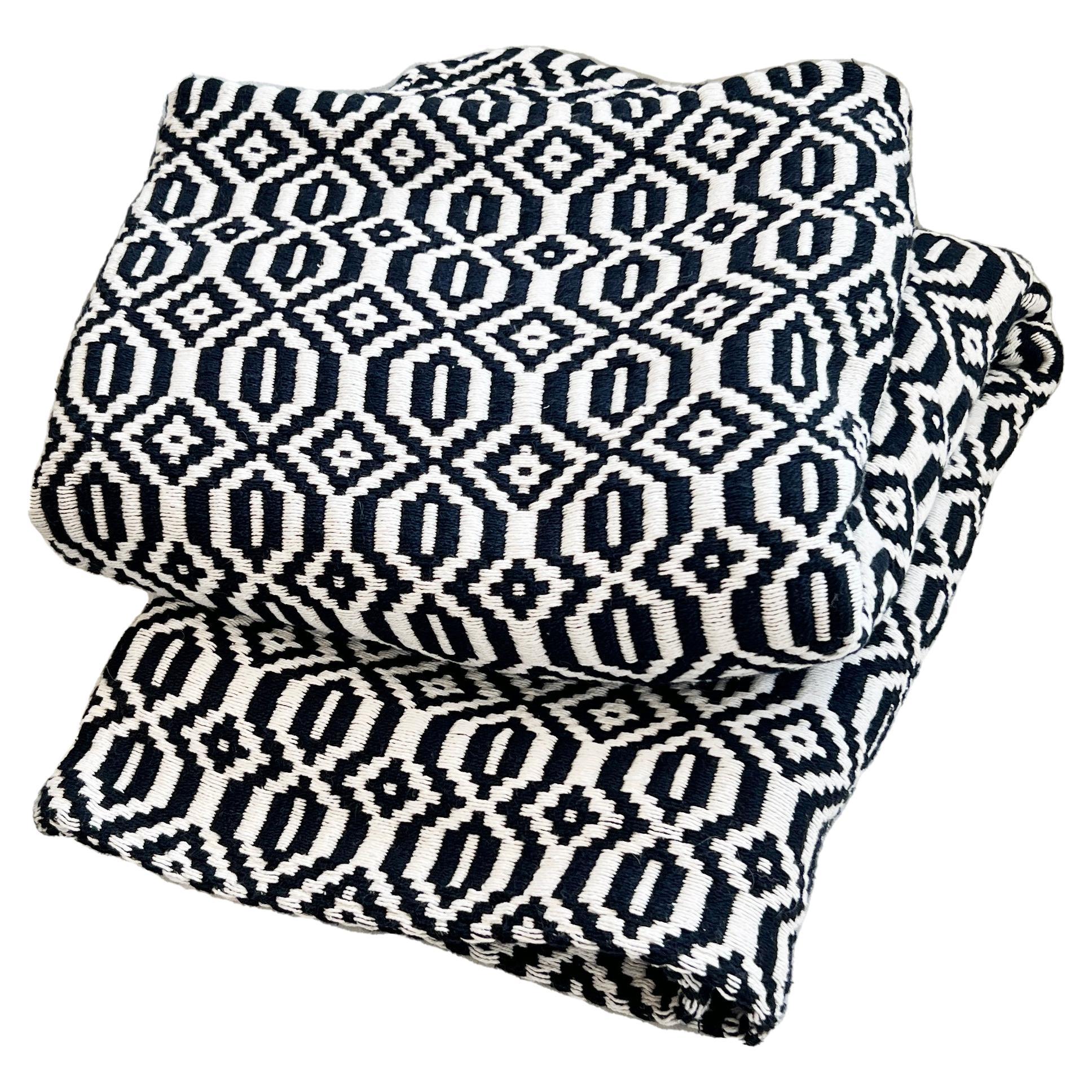 Casa Cubista Black & White Handmade Cotton Geometric Tapestry Blanket