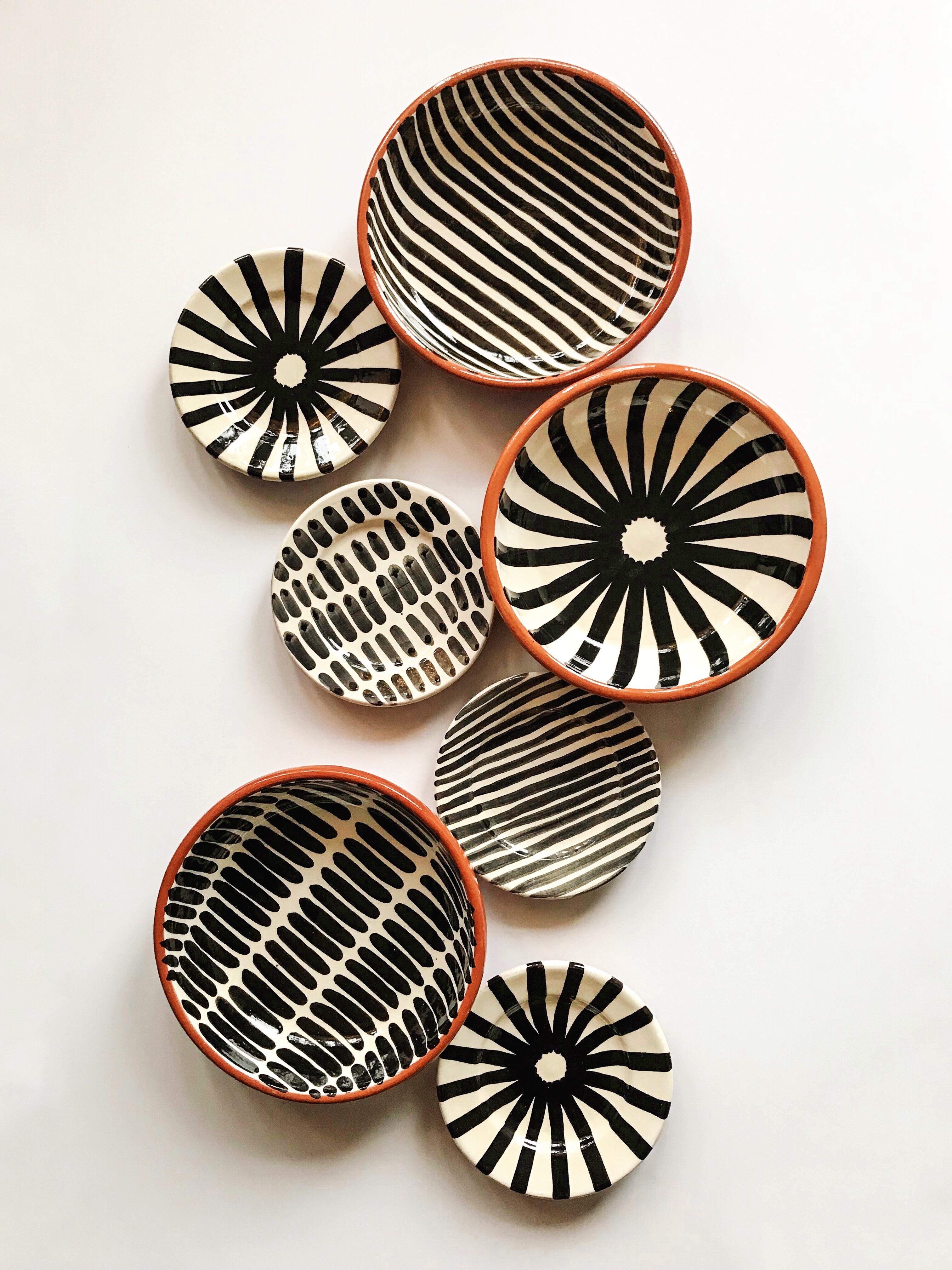 Spanish Casa Cubista Handmade Dash Pattern Terracotta Bowls For Sale