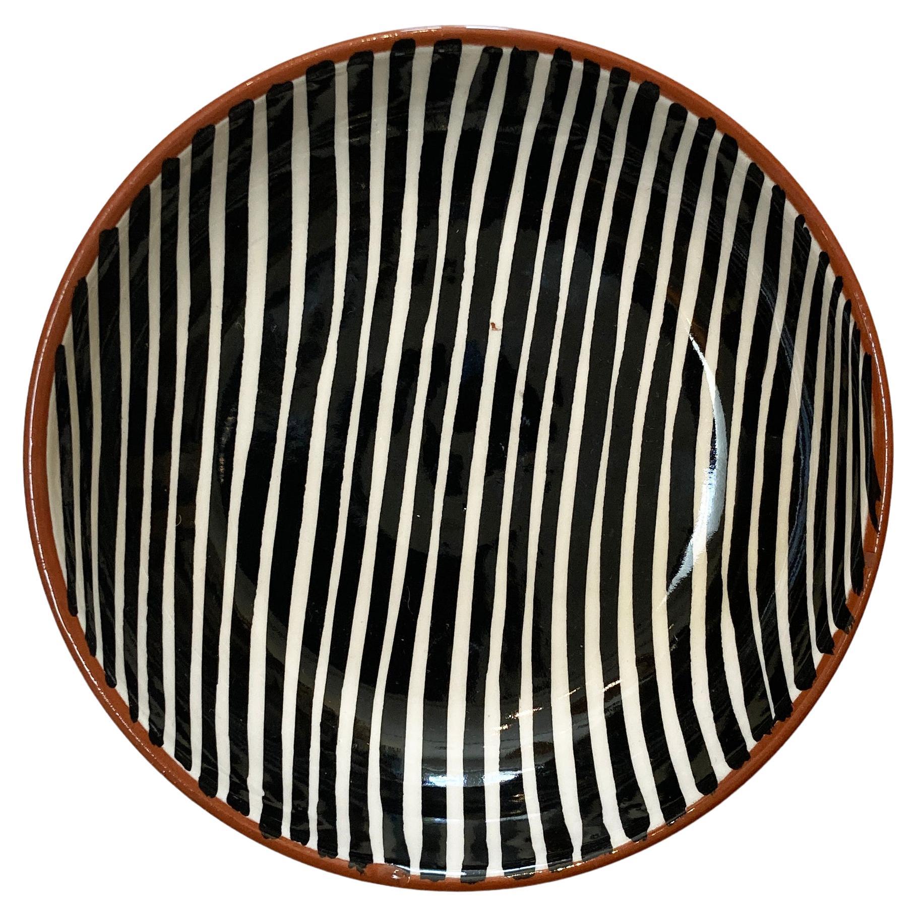 Casa Cubista Handmade Stripe Pattern Terracotta Bowls For Sale