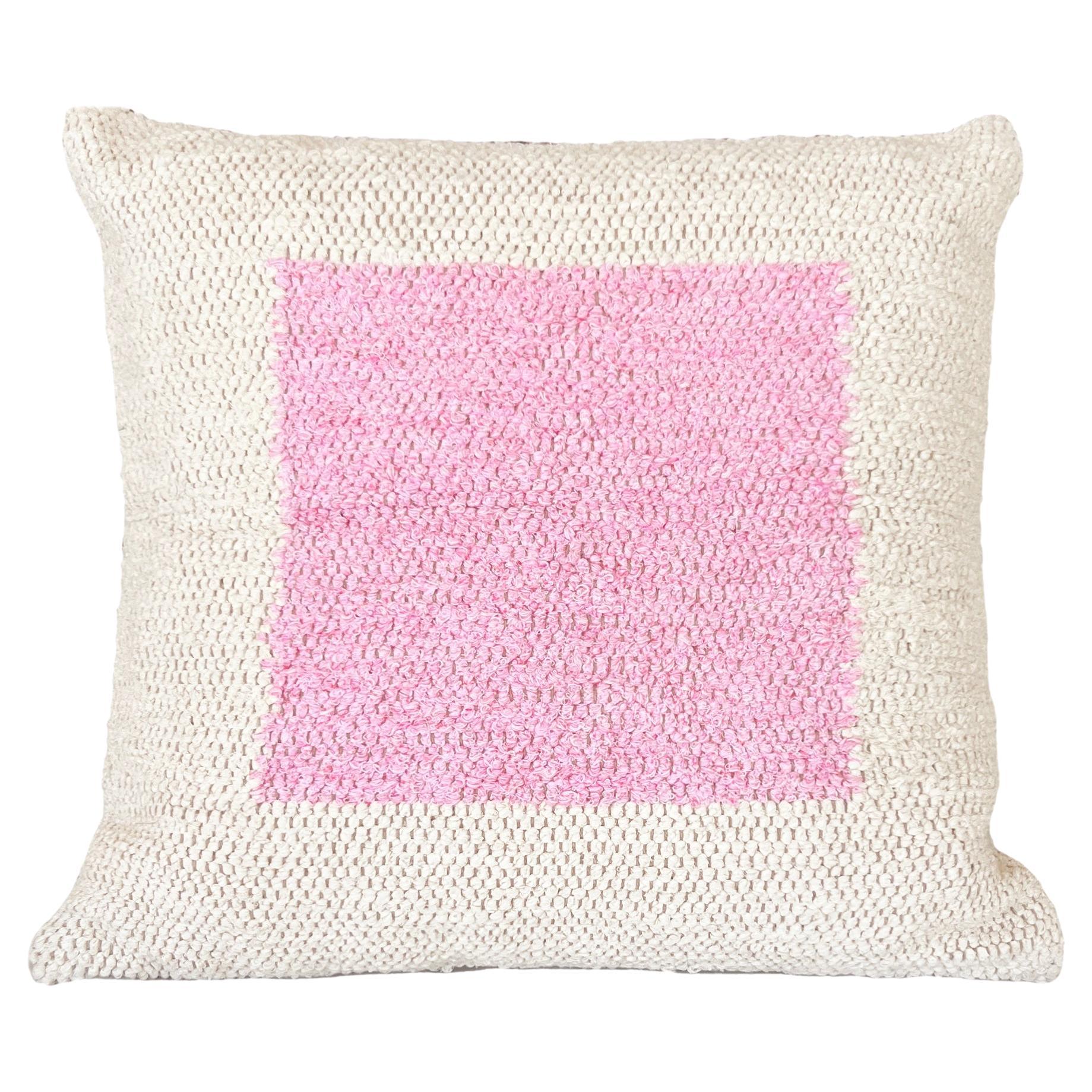 Casa Cubista, handgewebtes rosafarbenes quadratisches Überwurfkissen aus Baumwolle, auf Lager